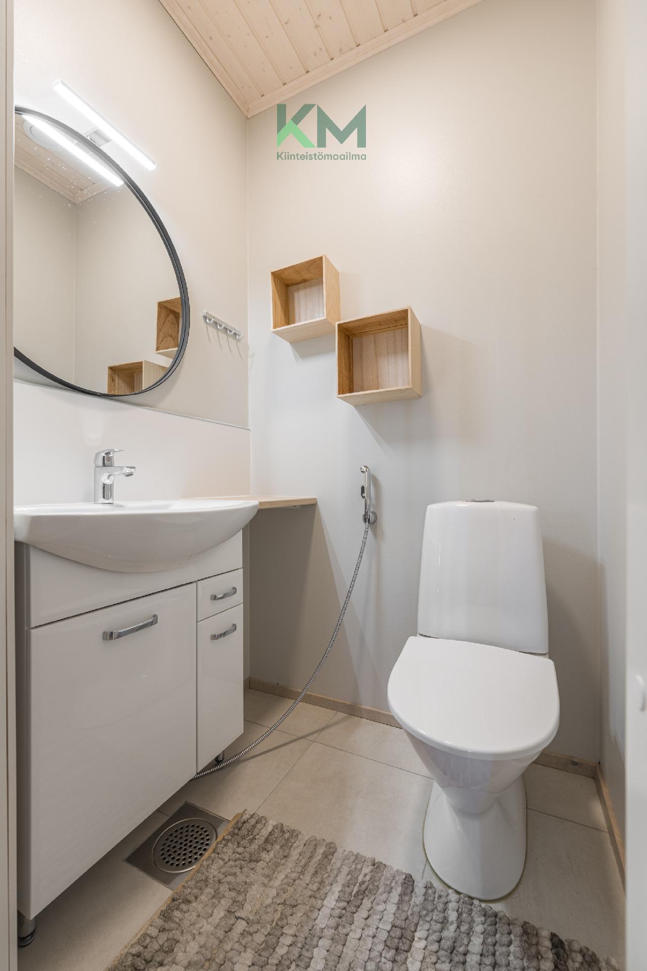 Kiljusenkalliontie 21, Tahkovuori, Kuopio