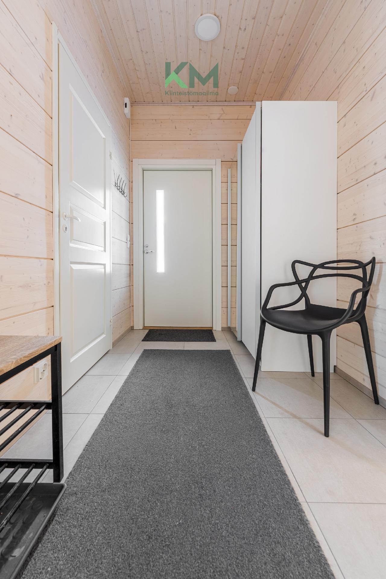 Kiljusenkalliontie 21, Tahkovuori, Kuopio