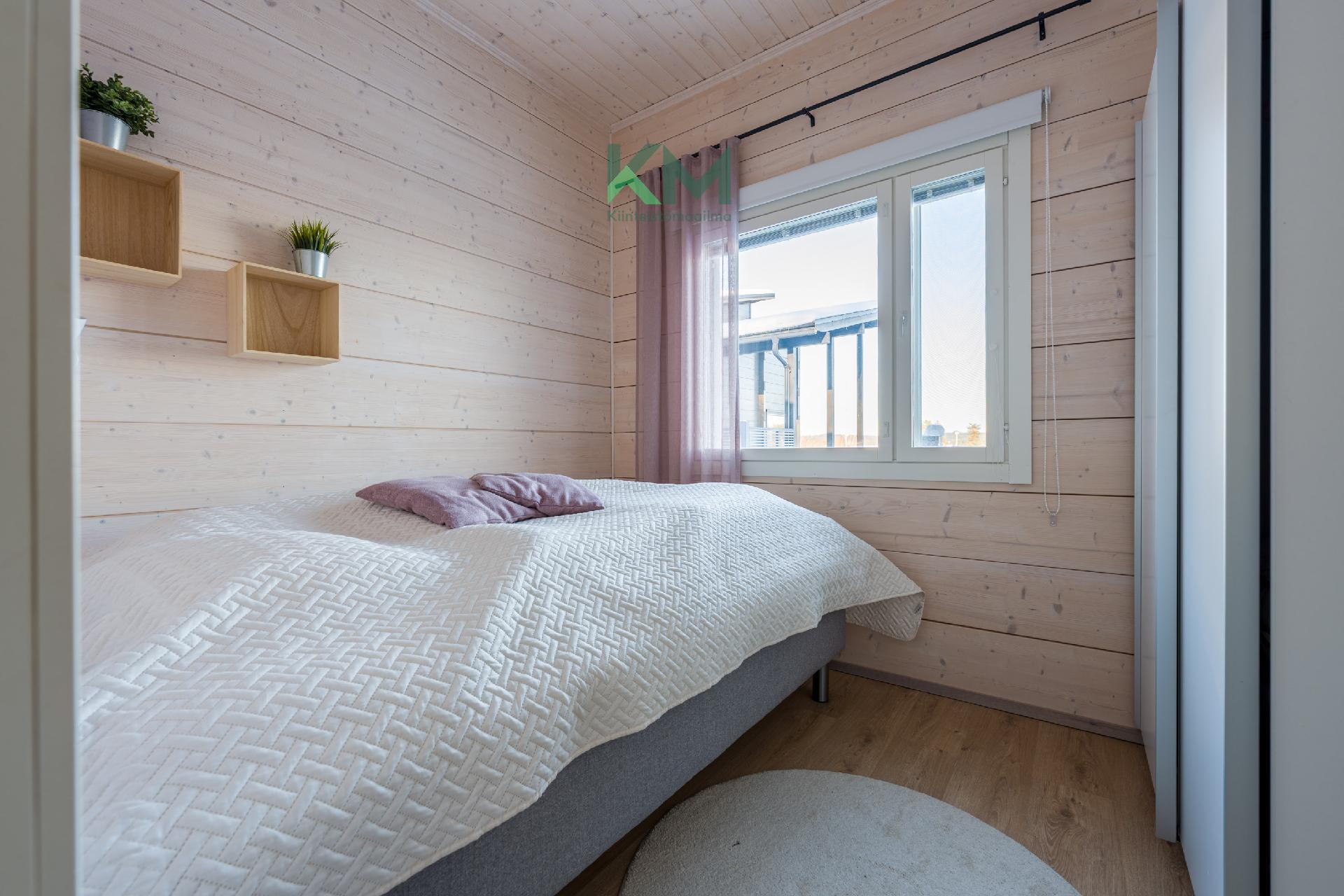 Kiljusenkalliontie 21, Tahkovuori, Kuopio