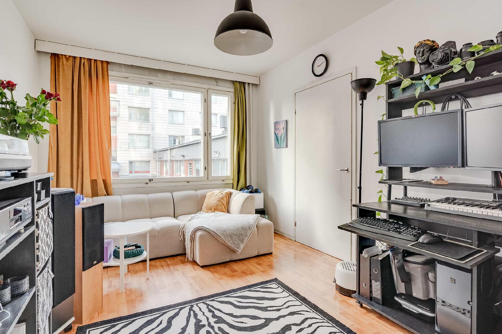 Rautatienkatu 17, Keskusta, Tampere