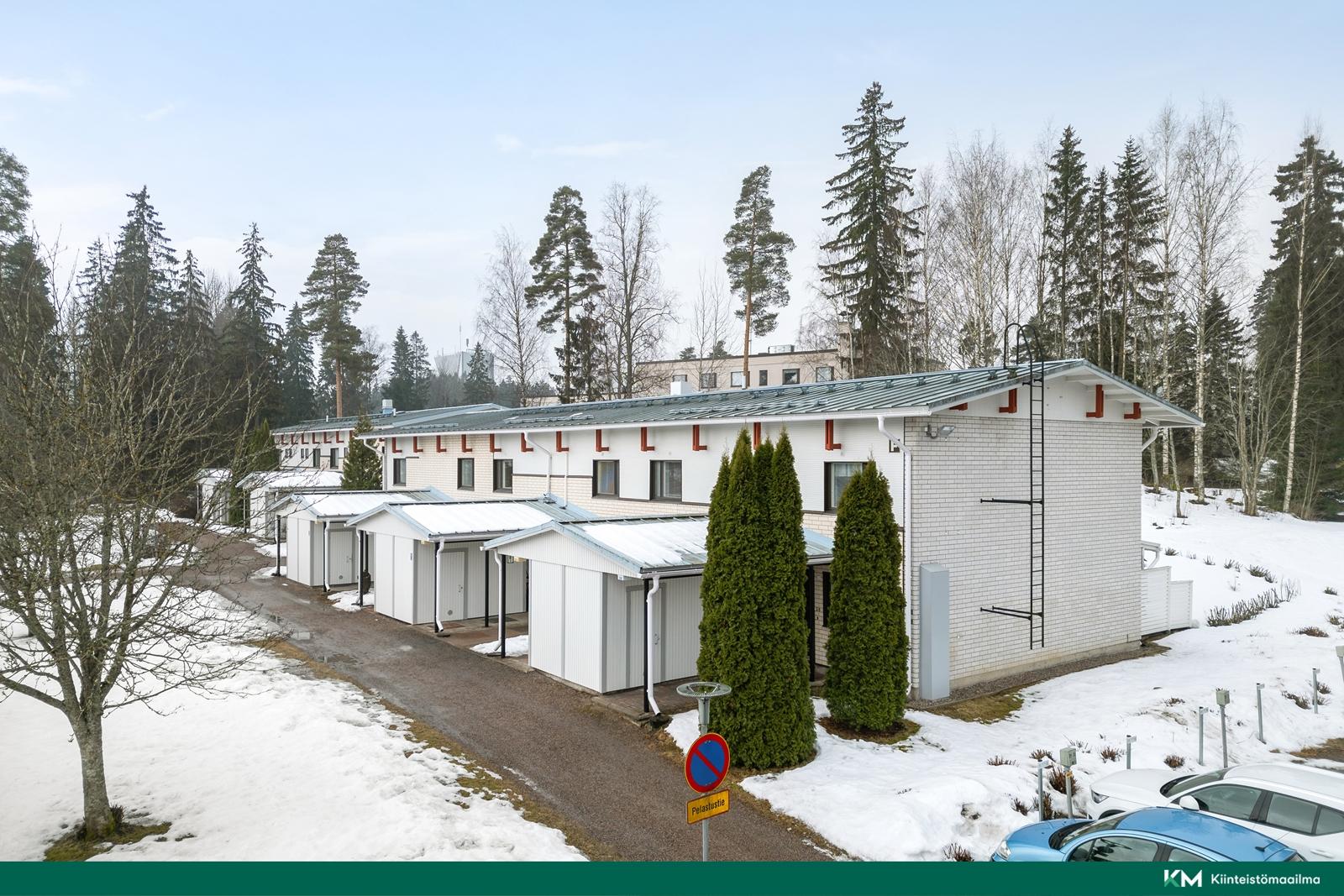 Kaukotie 10-12, Isokytö, Järvenpää