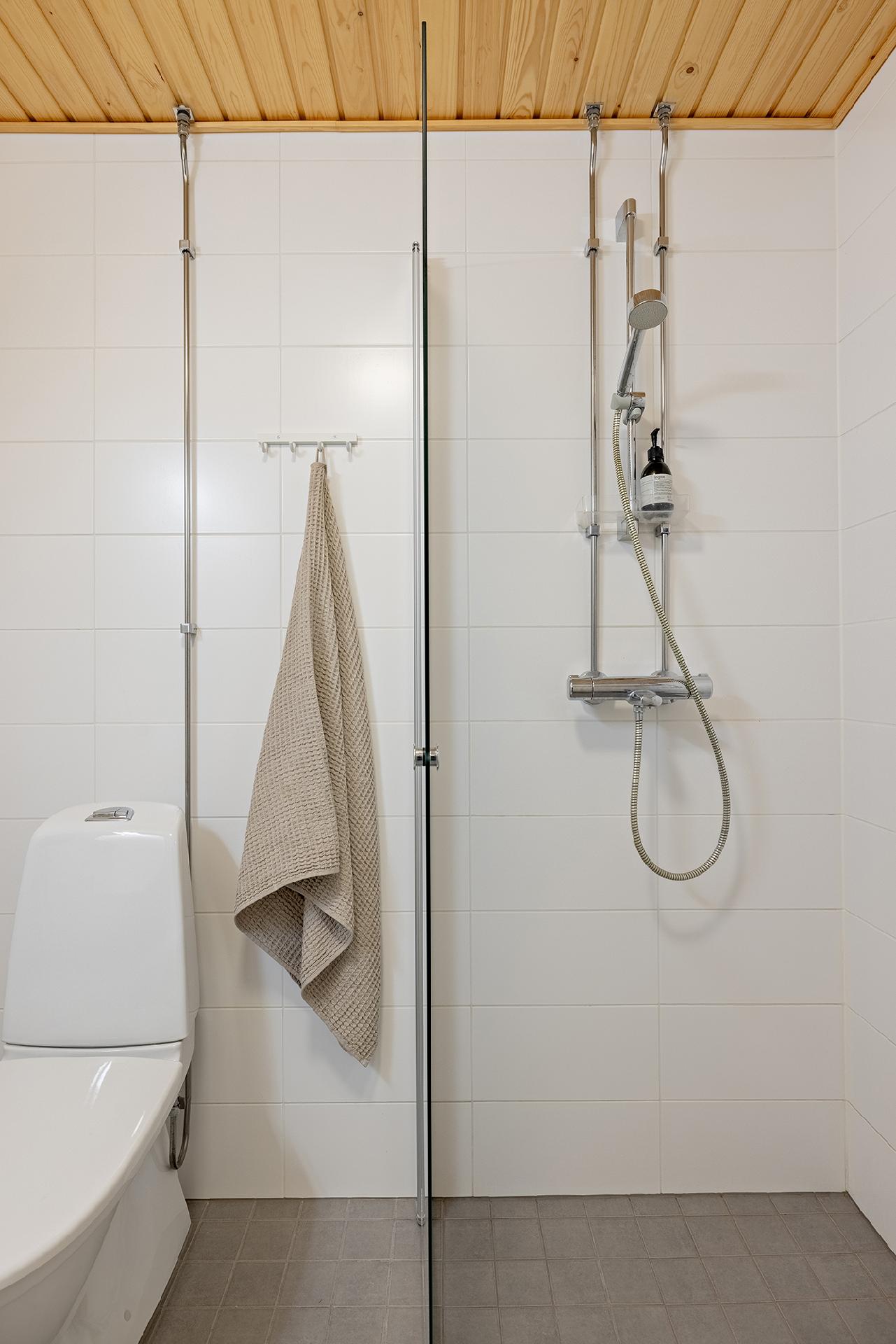 Ukkoherrantie 2, Metsokangas, Oulu