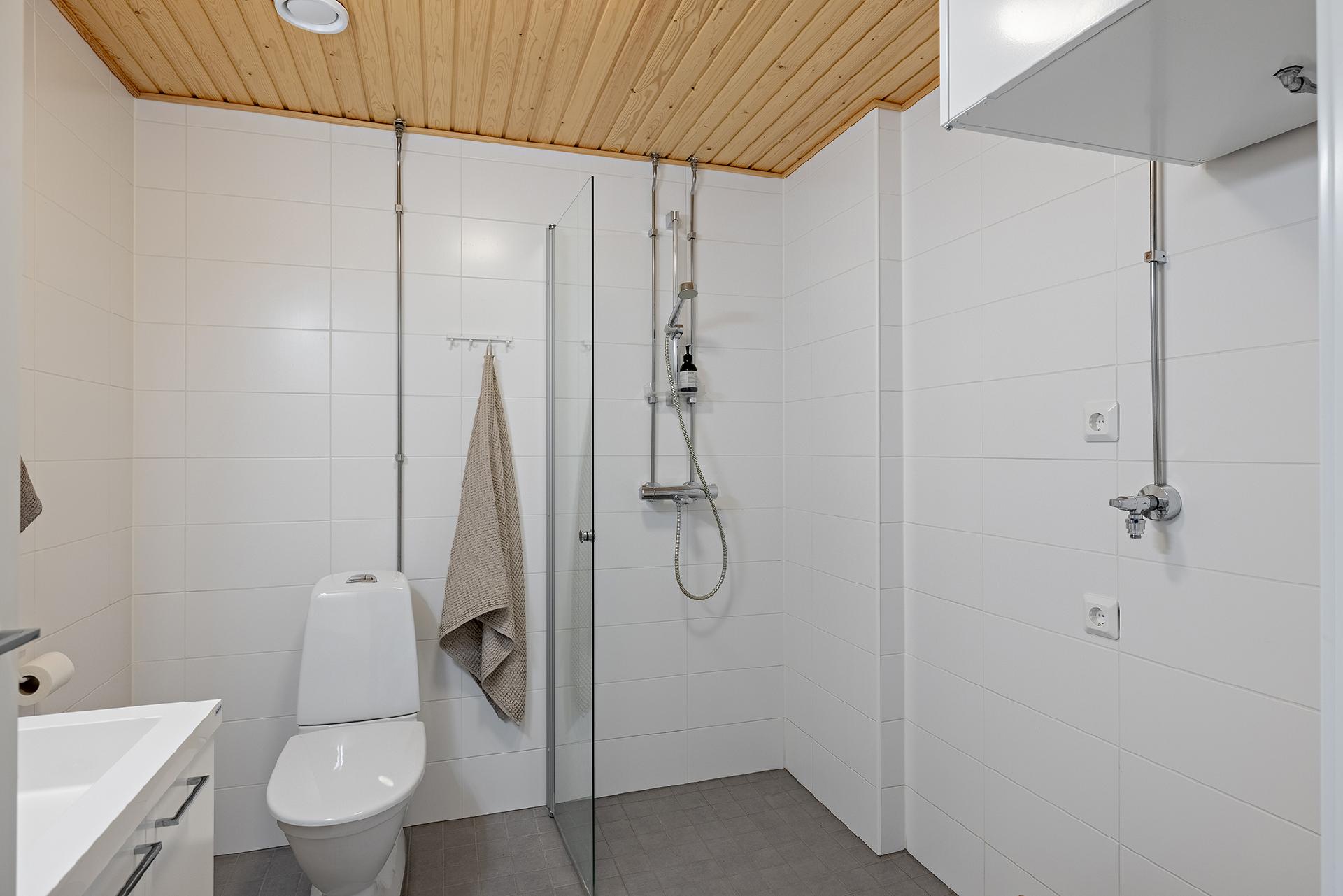 Ukkoherrantie 2, Metsokangas, Oulu