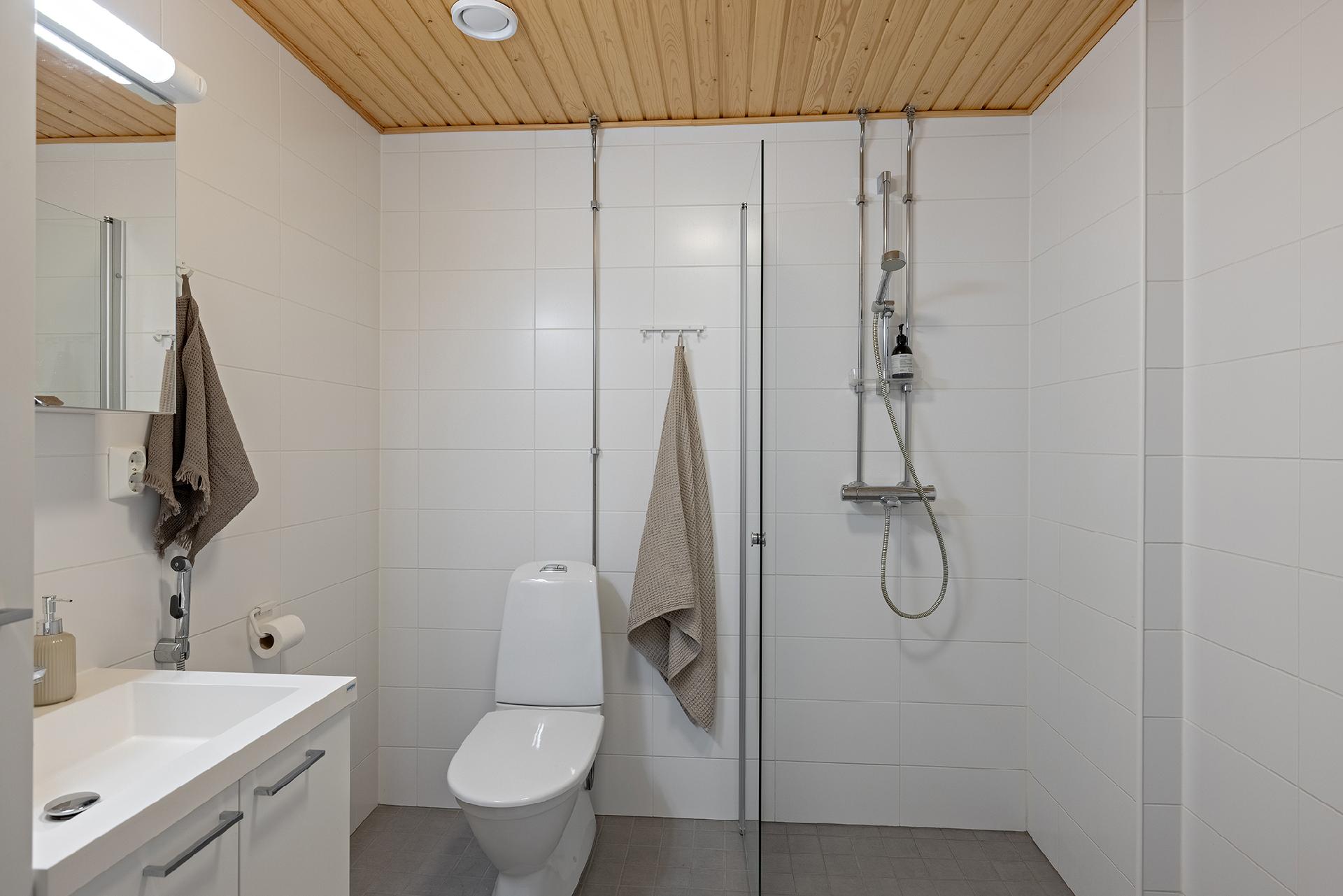 Ukkoherrantie 2, Metsokangas, Oulu