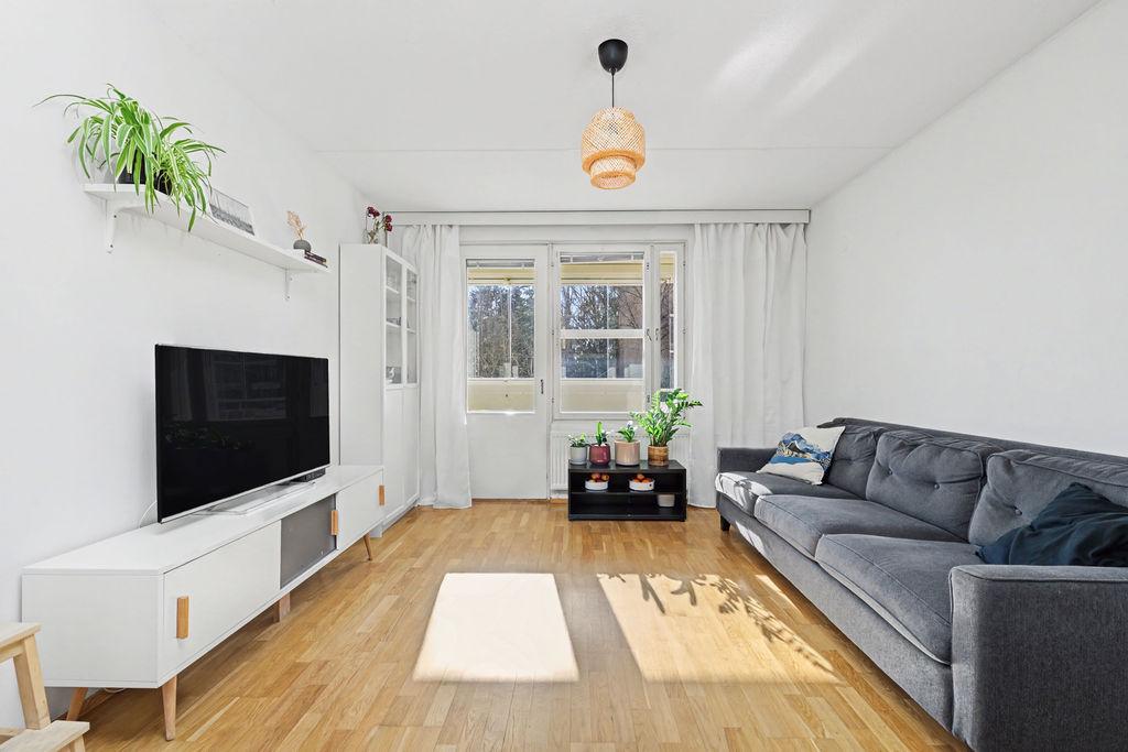 Sarastuspolku 5, Vantaanlaakso, Vantaa