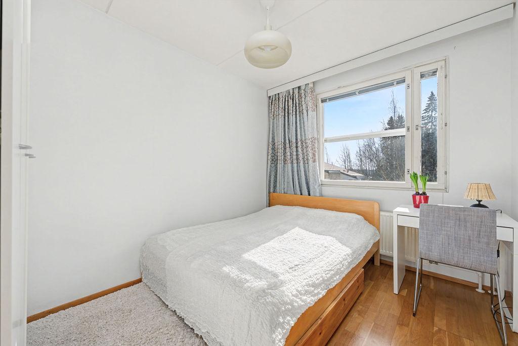 Sarastuspolku 5, Vantaanlaakso, Vantaa