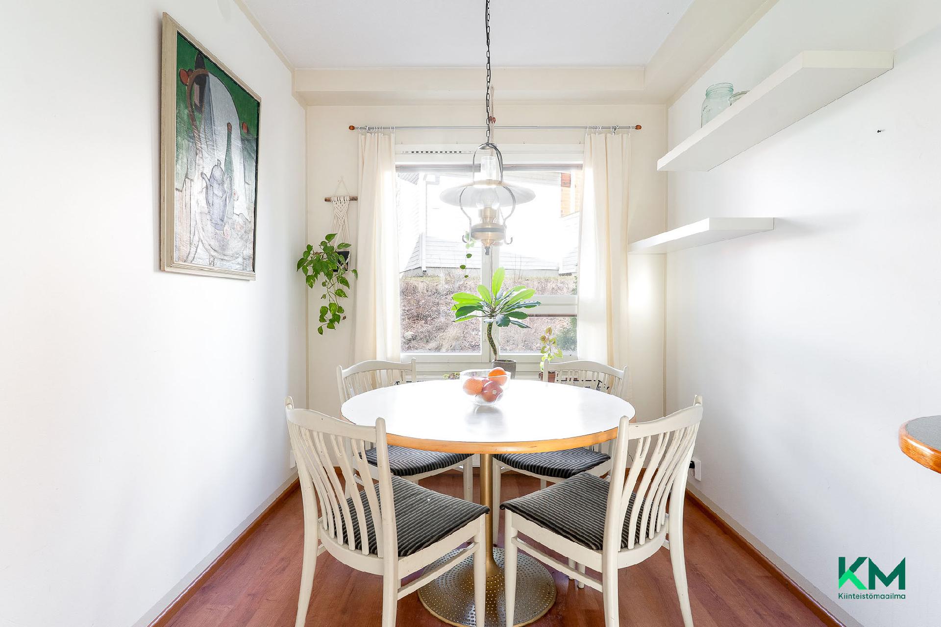 Linnunlaulunkuja 9, Ruutana, Kangasala