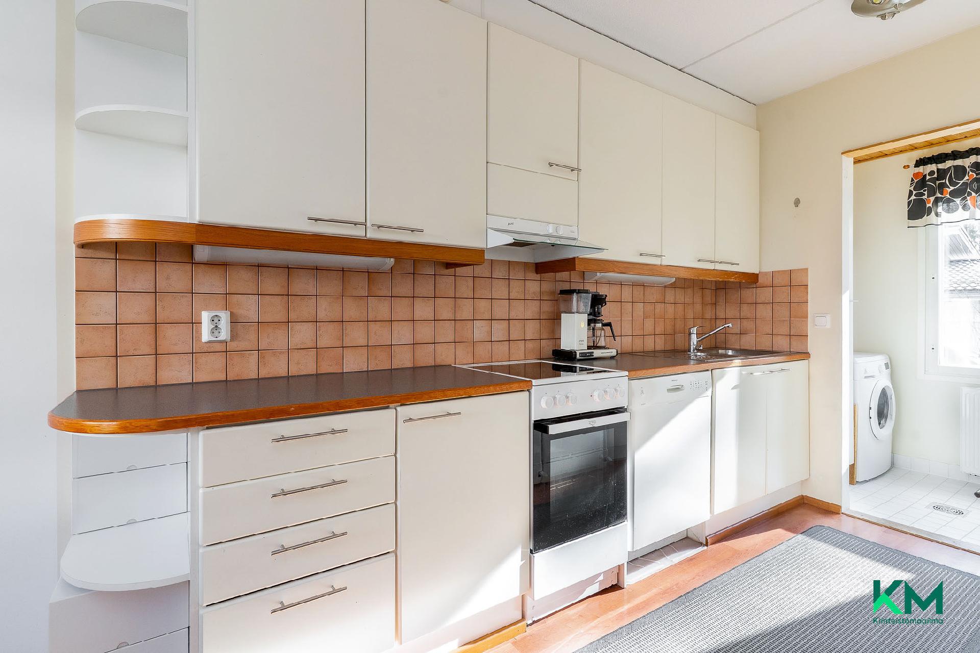 Linnunlaulunkuja 9, Ruutana, Kangasala