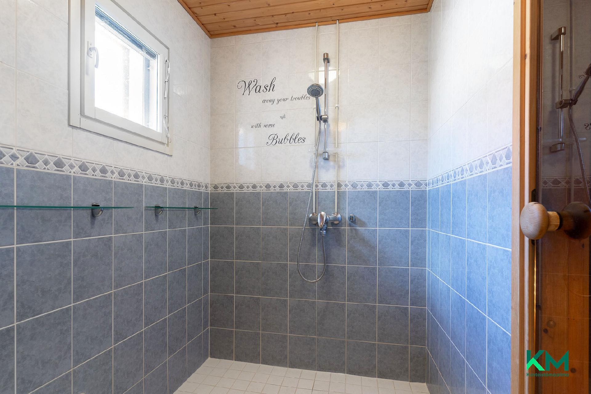 Linnunlaulunkuja 9, Ruutana, Kangasala