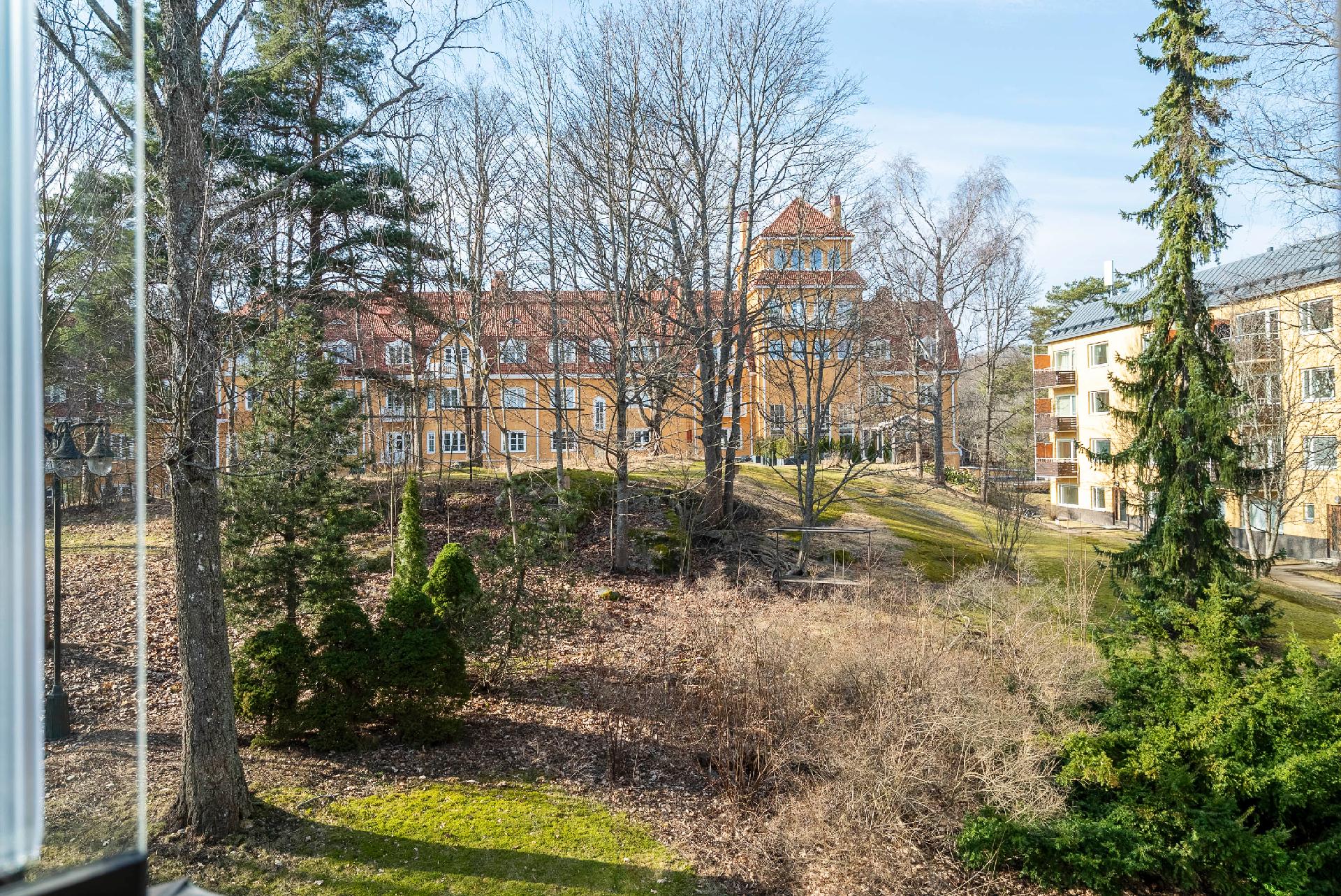 Näkymiä parvekkeelta.