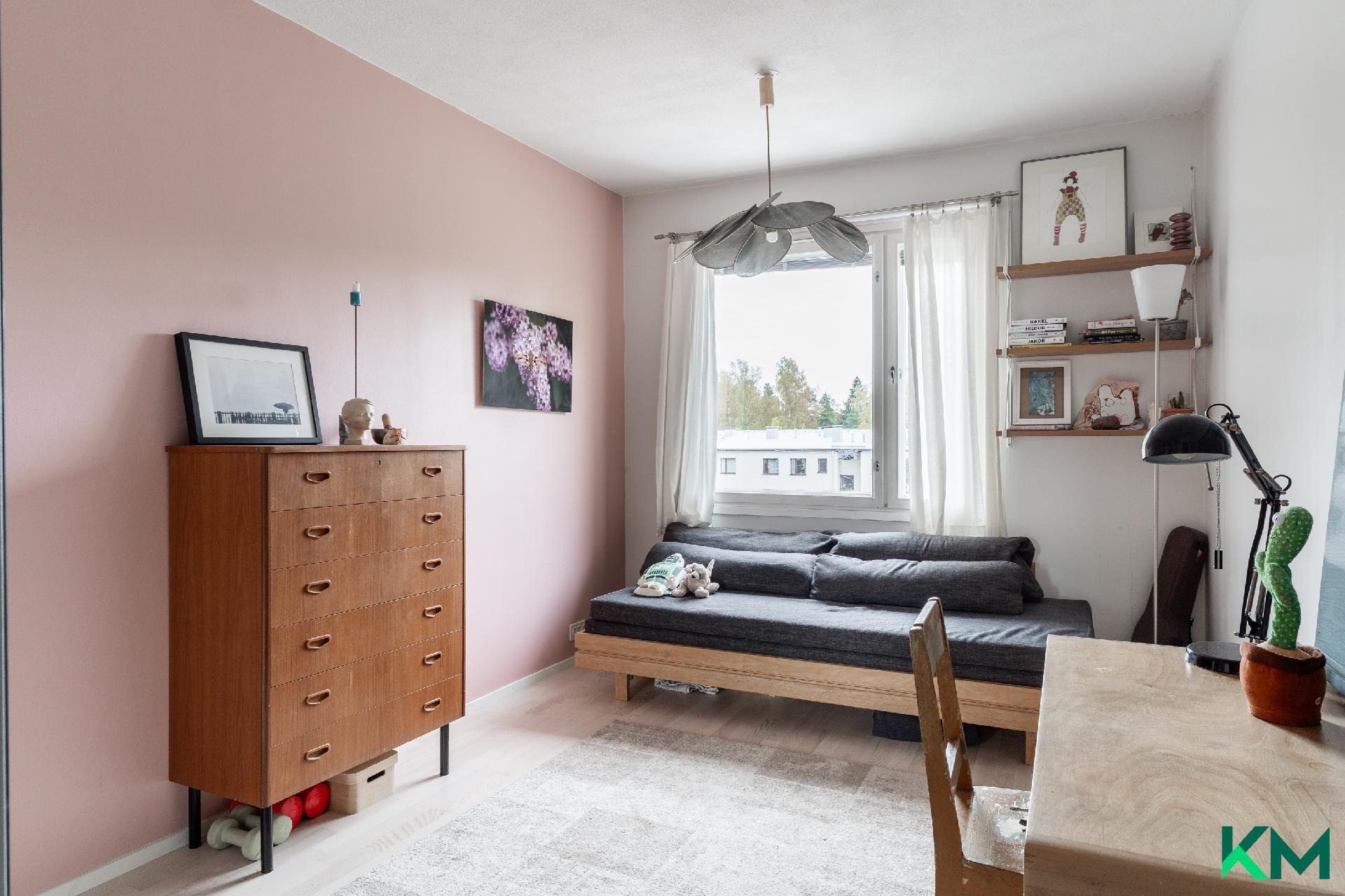 Neulapadontie 8, Myllypuro, Helsinki