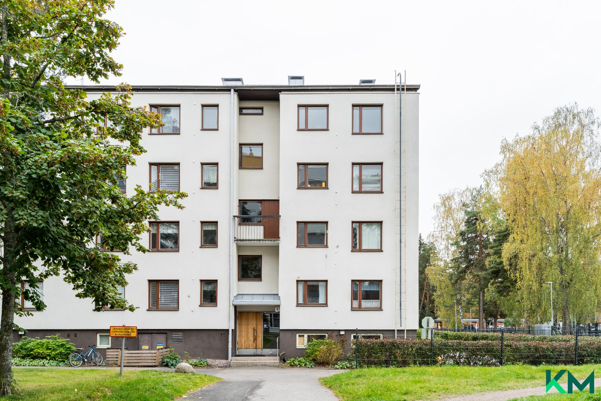 Neulapadontie 8, Myllypuro, Helsinki