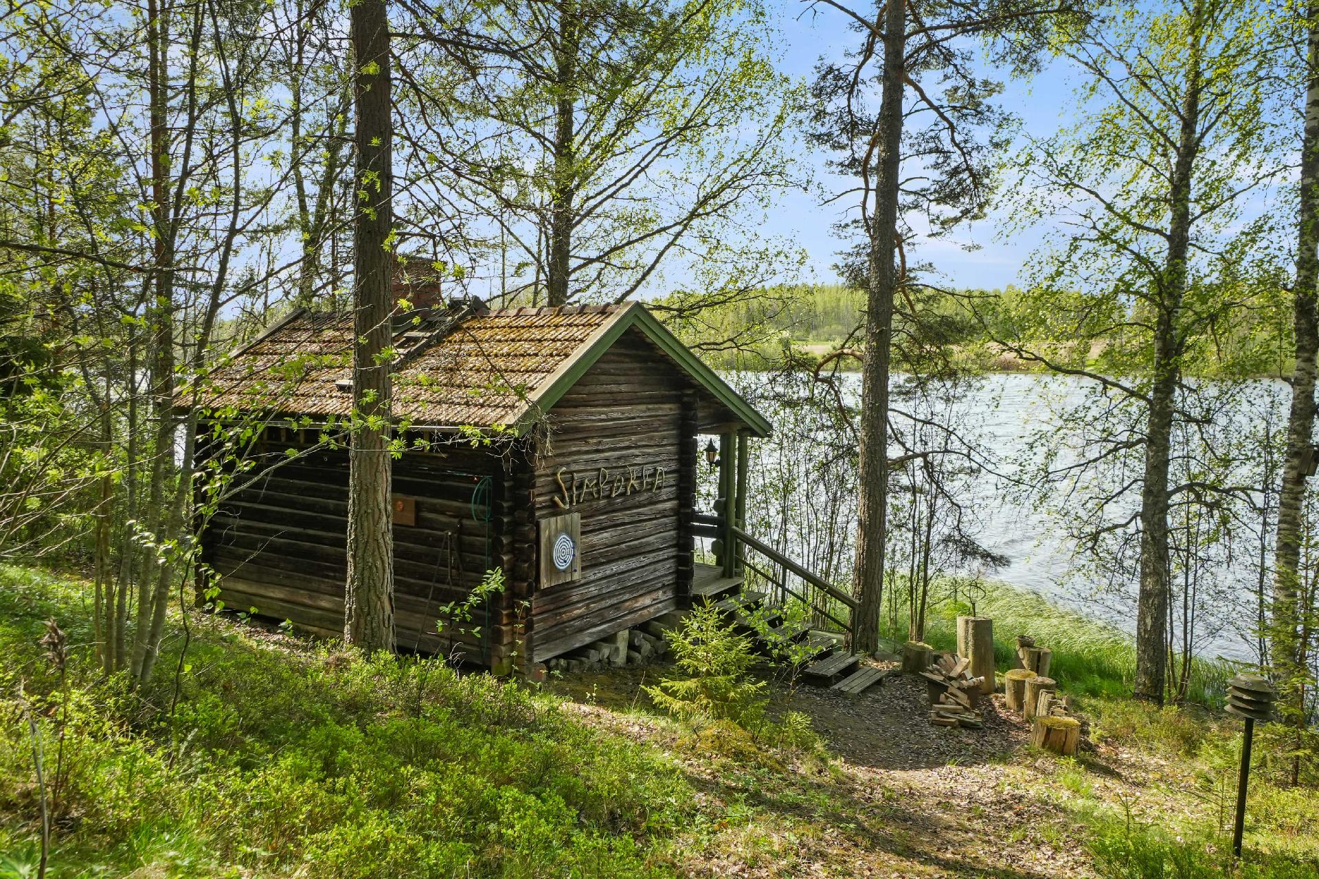 Haitarimestari Vili Vesterisen rakennuttama rantasauna