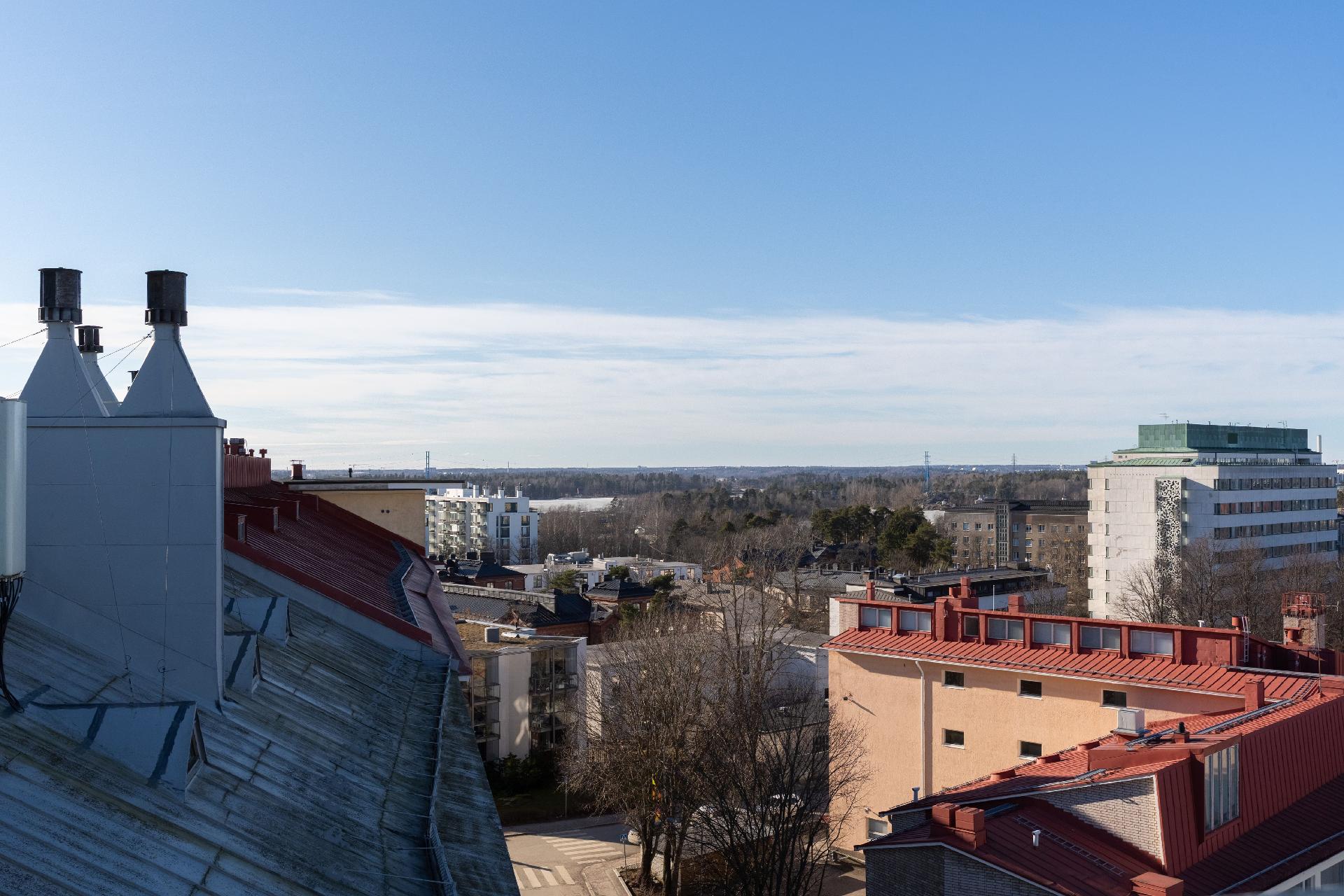 Näkymiä saunatilojen terassilta.