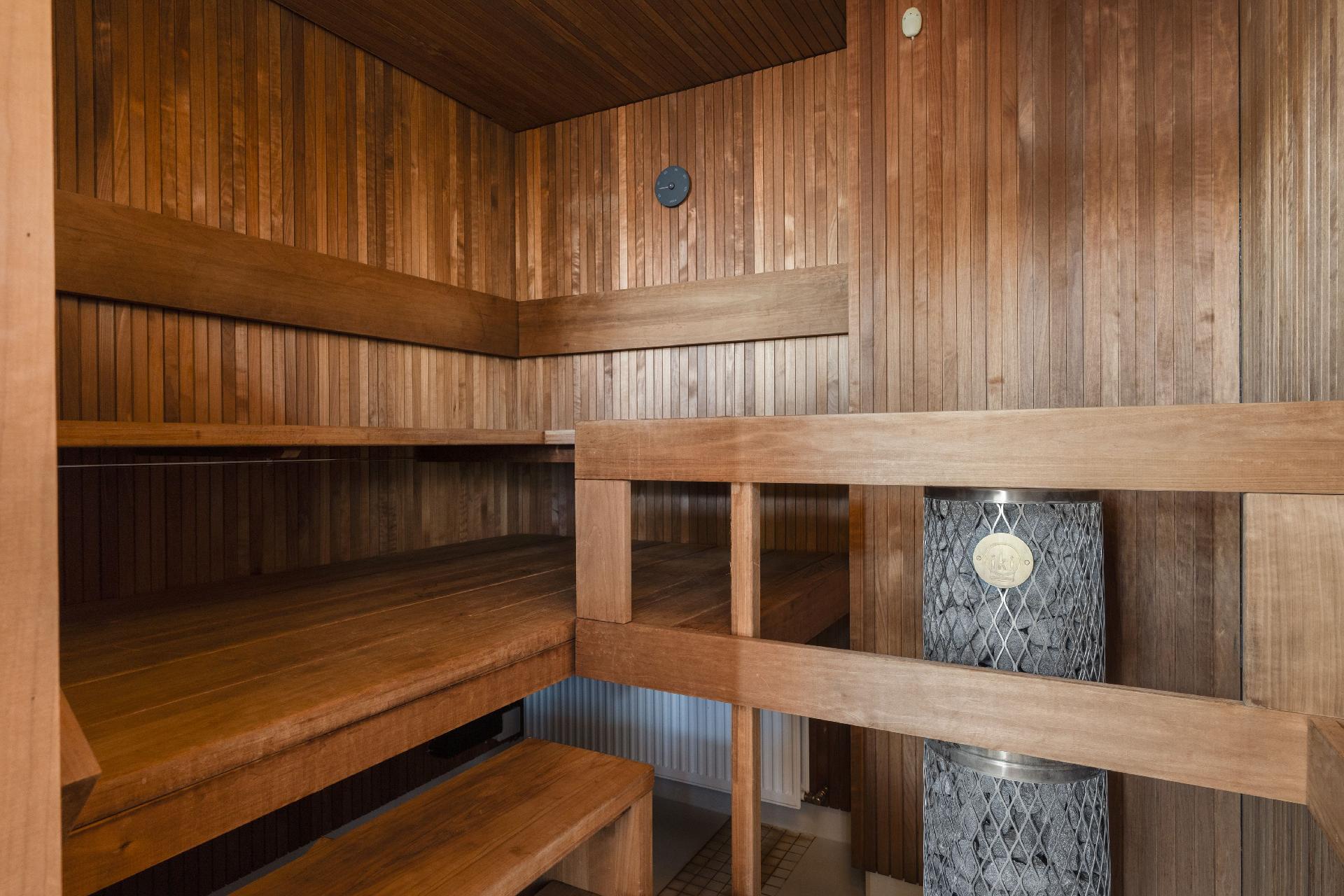 Yhtiön sauna.