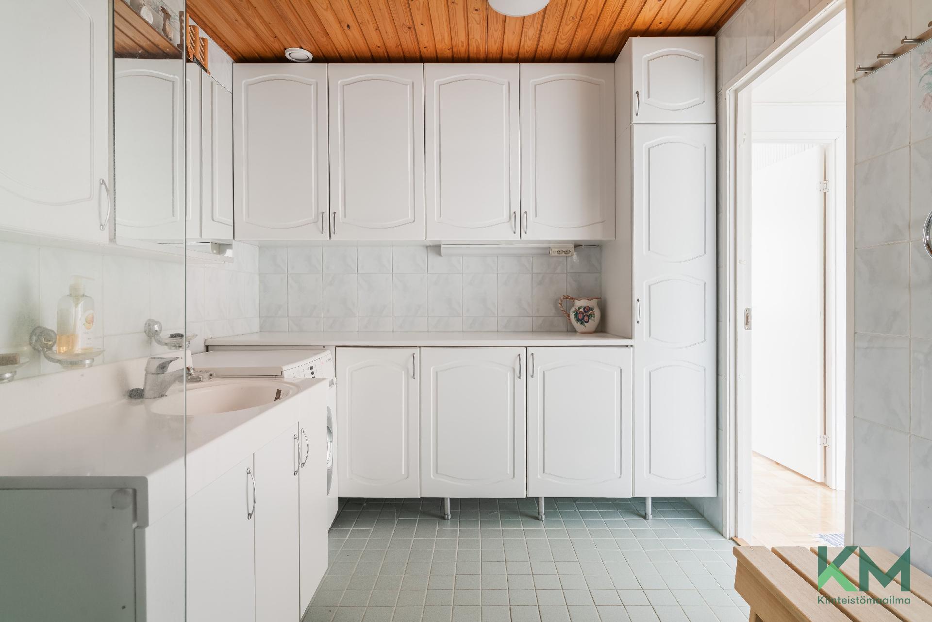 Kuukiventie 9, Laajasalo, Helsinki