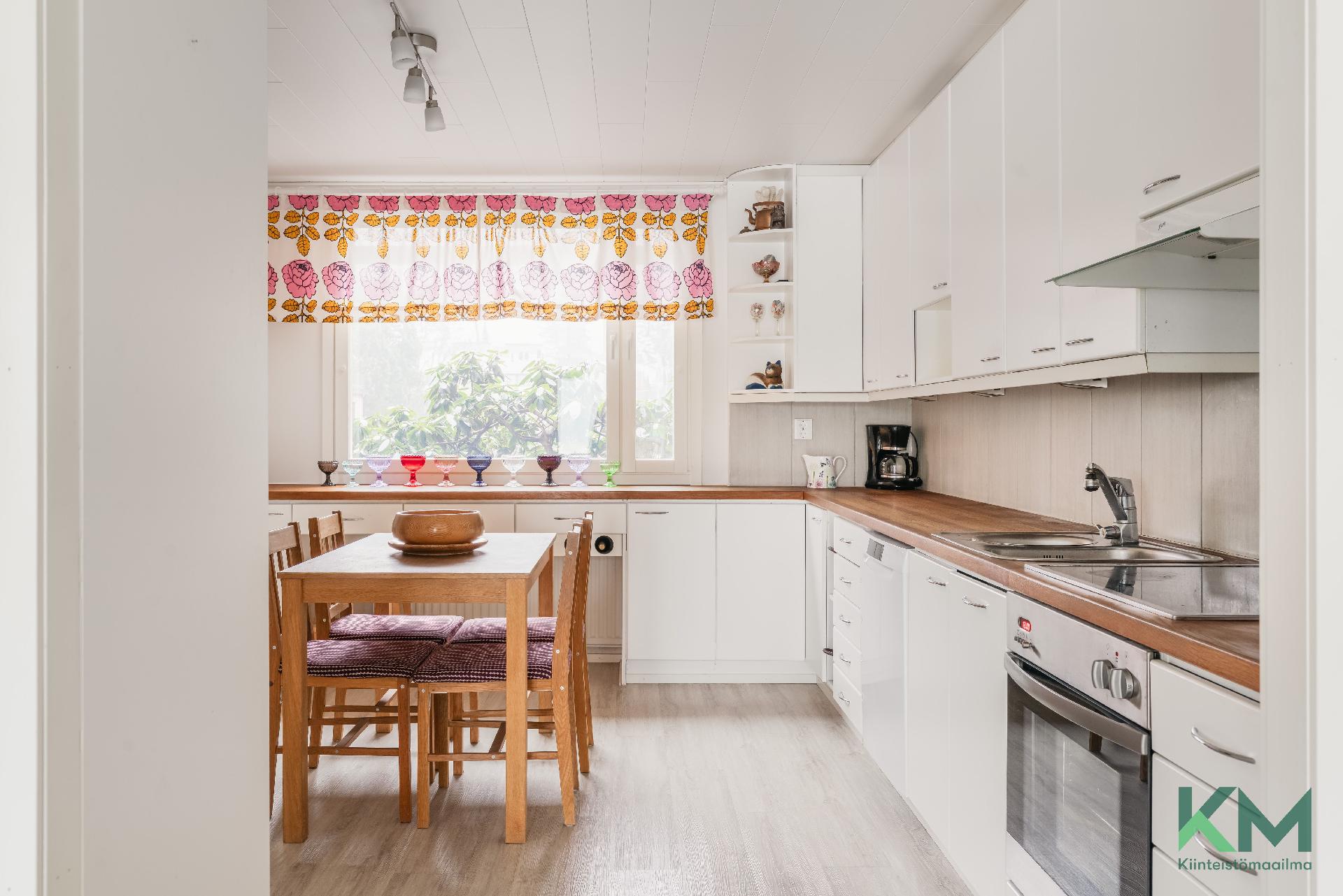 Kuukiventie 9, Laajasalo, Helsinki