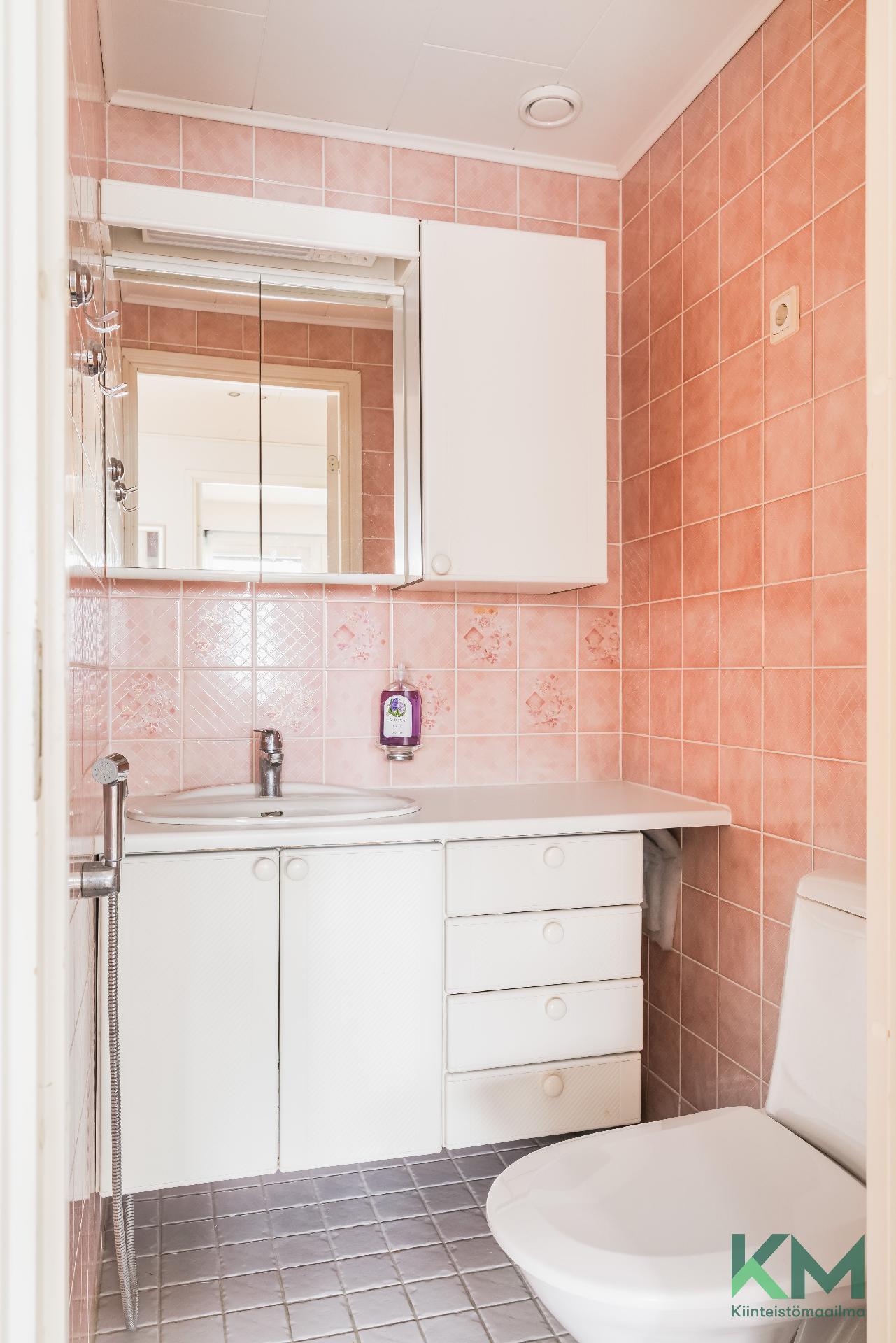 Kuukiventie 9, Laajasalo, Helsinki