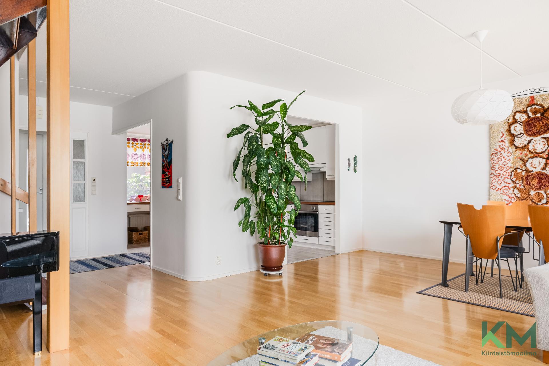 Kuukiventie 9, Laajasalo, Helsinki