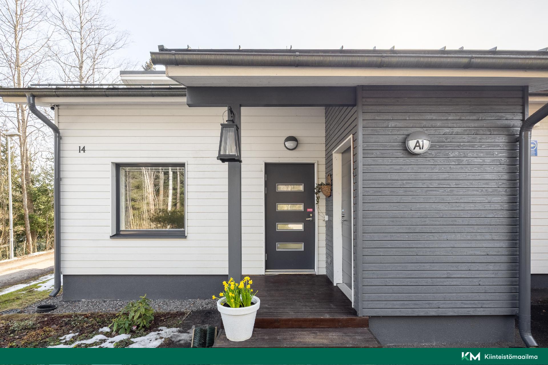 Kustaantie 14, Rekola, Vantaa