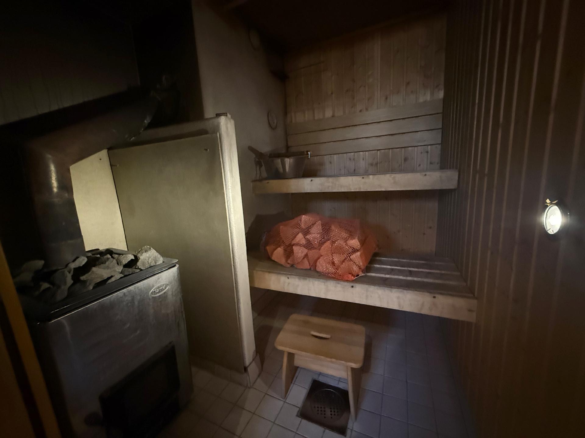 Suntionkatu 14, Karhula, Kotka