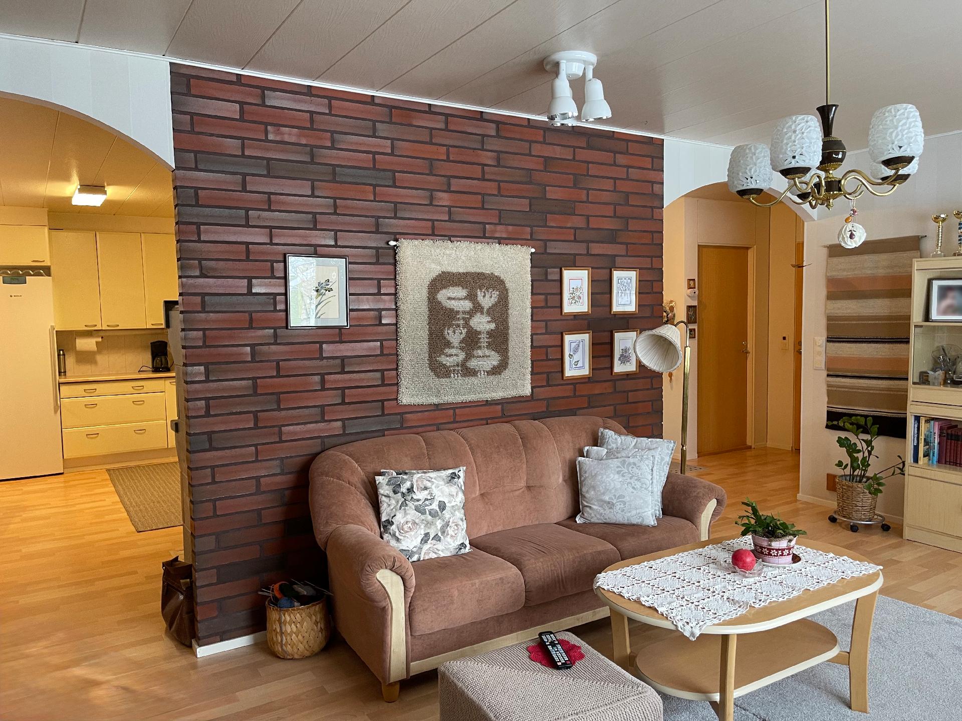 Metsäkatu 44, Kuhmo