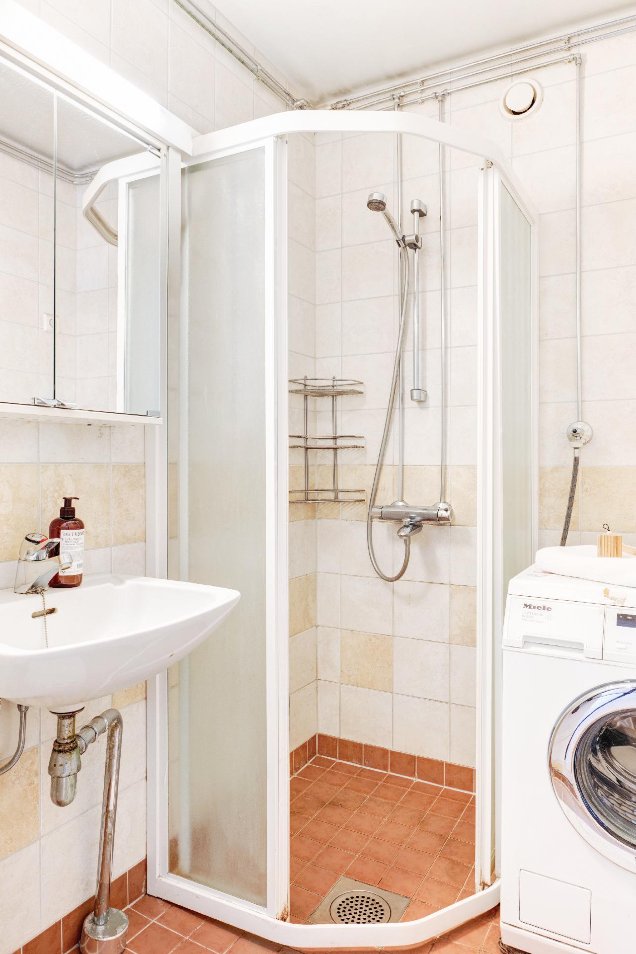 Sammalkalliontie 6, Olari, Espoo