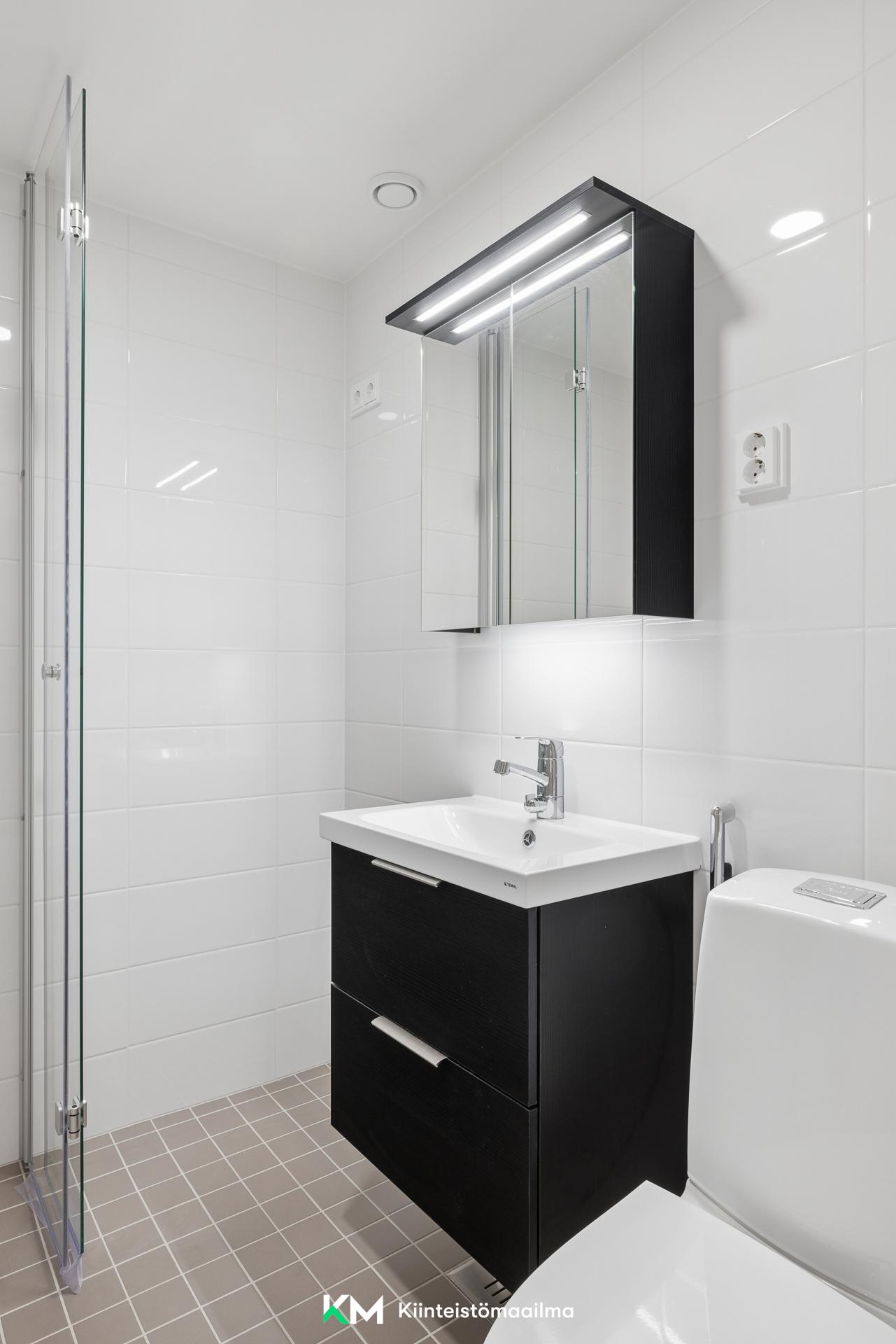 Käyttämätön kylpyhuone