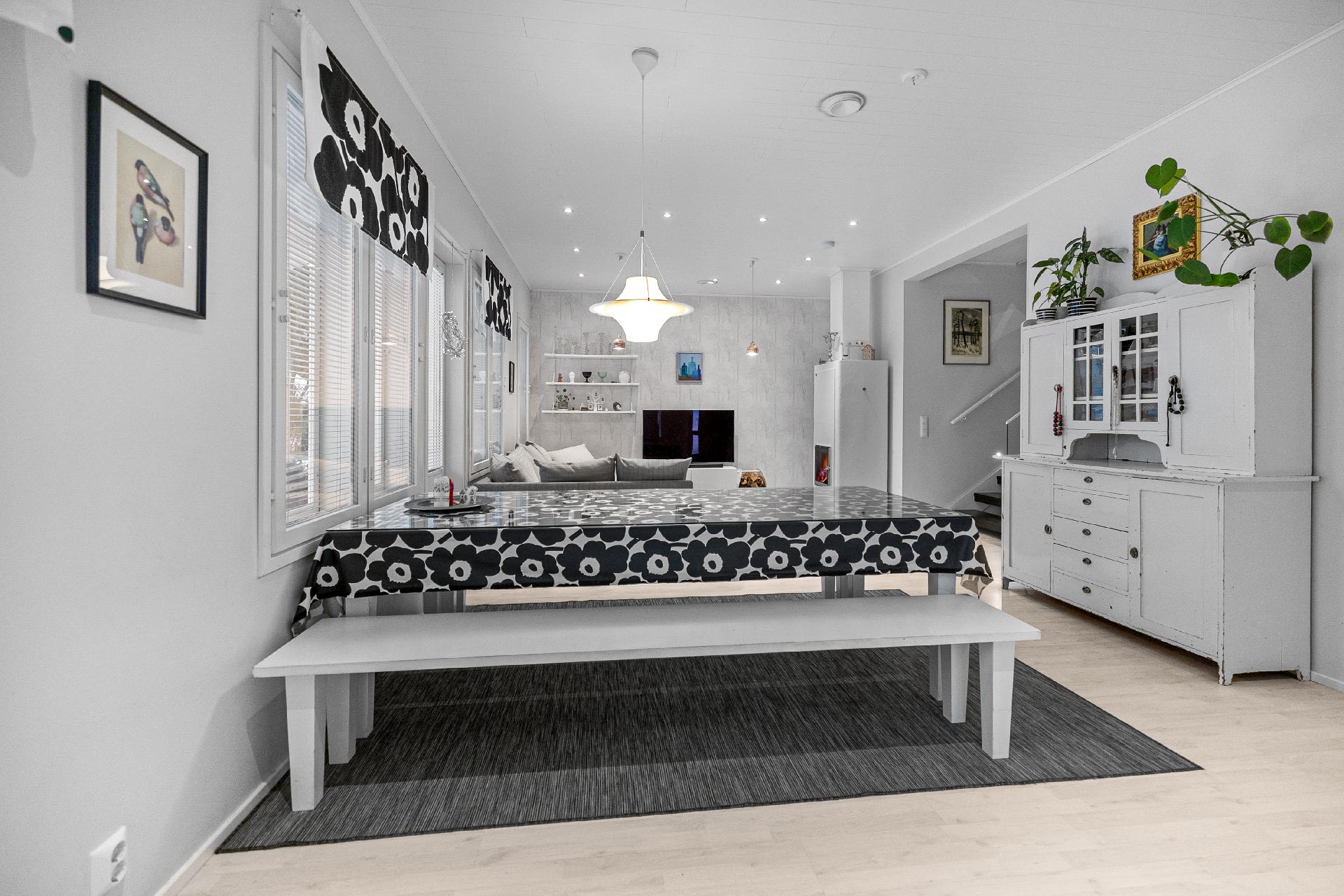 Harjutie 24, Ruskeasanta, Vantaa