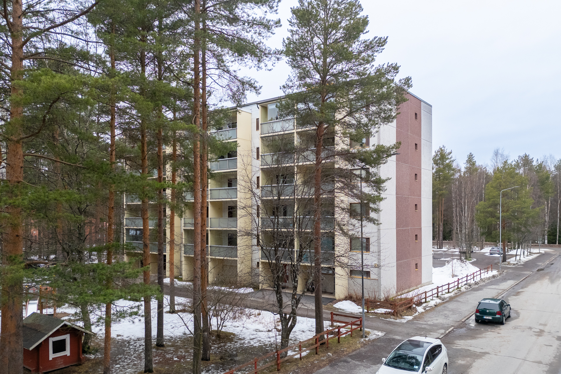 Tapiontie 4, Kaijonharju, Oulu