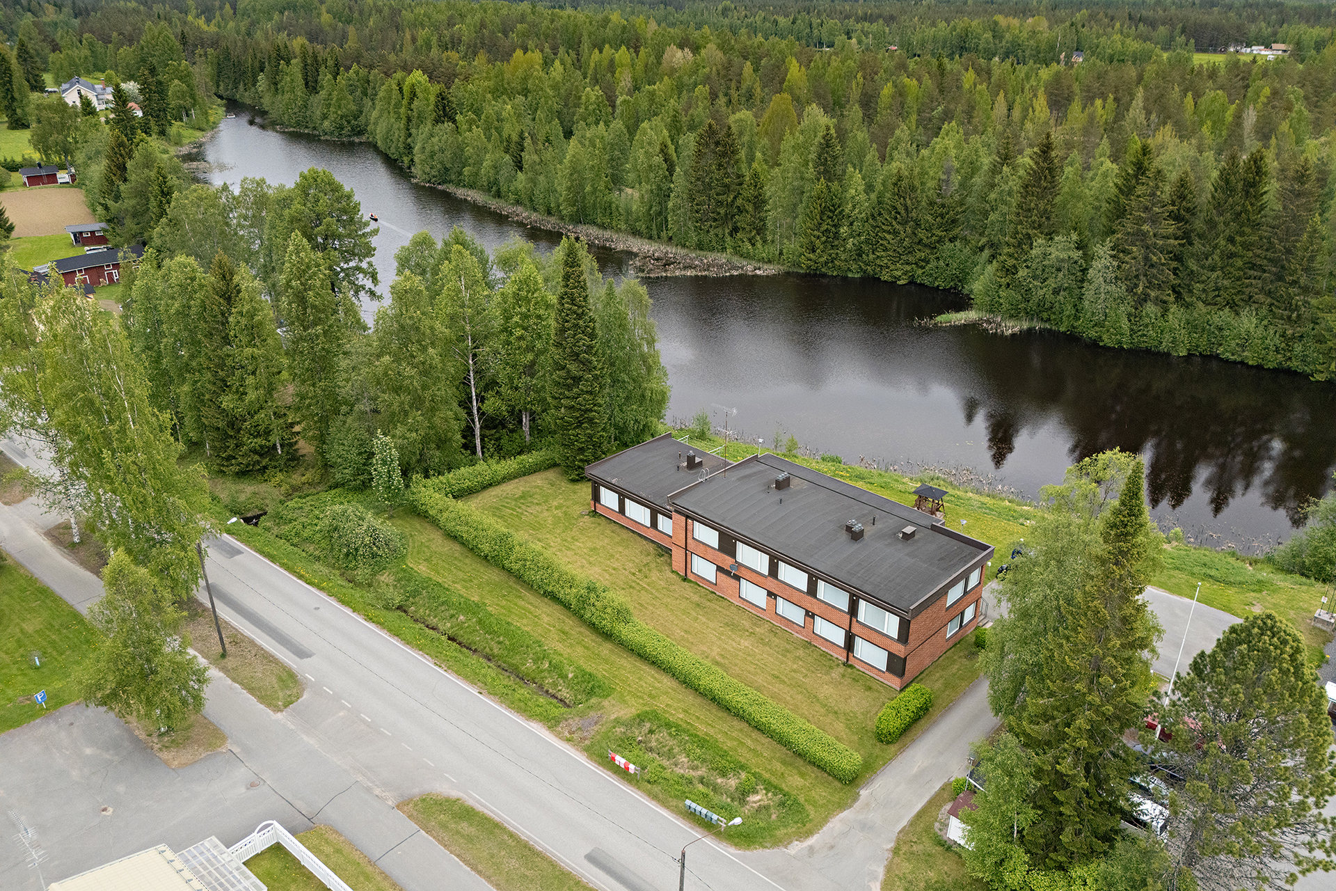 Kirkkotie 4, Utajärvi