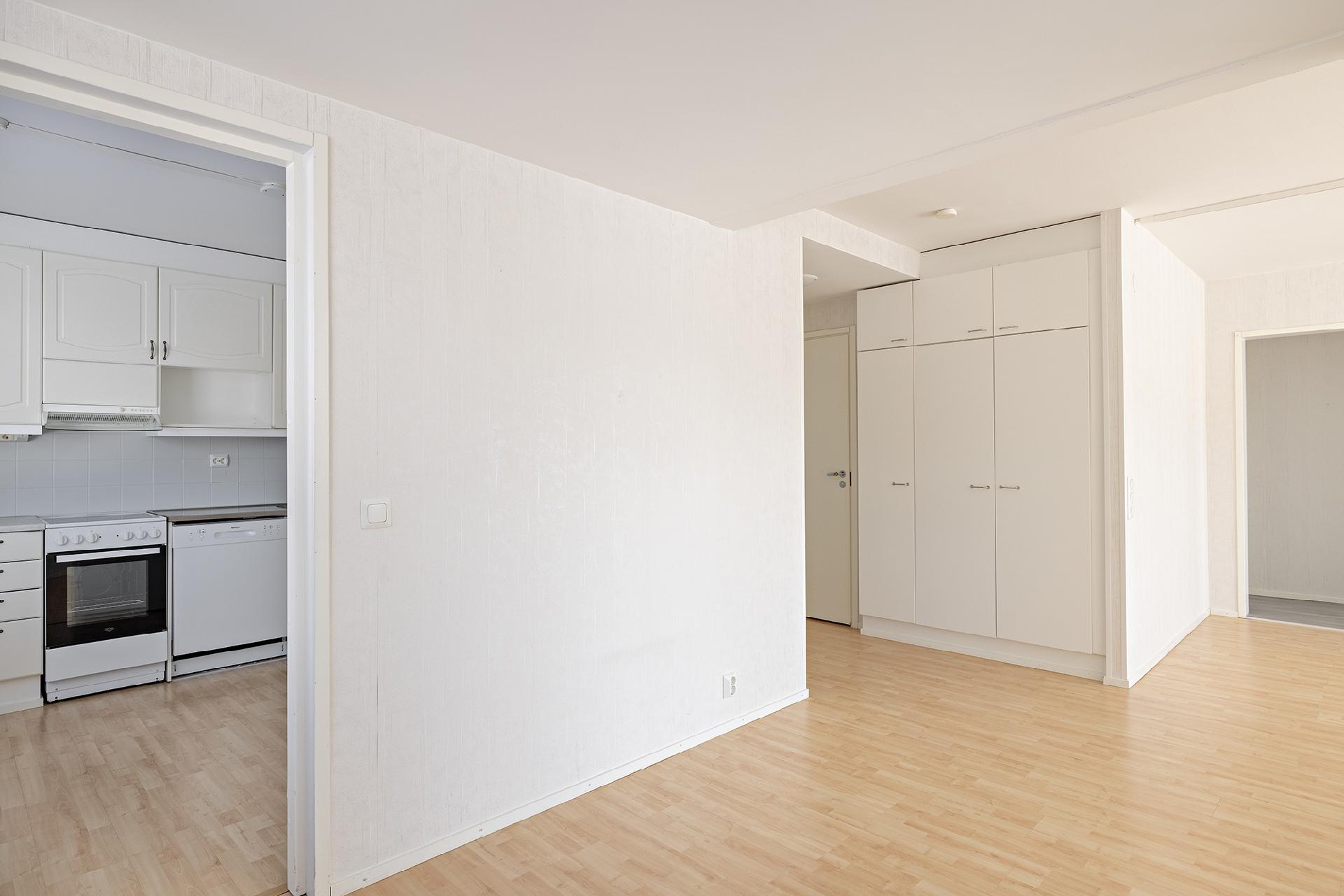 Kirkkotie 4, Utajärvi