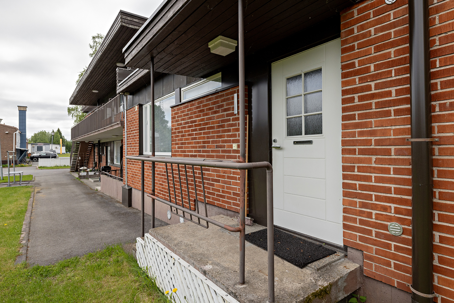 Kirkkotie 4, Utajärvi