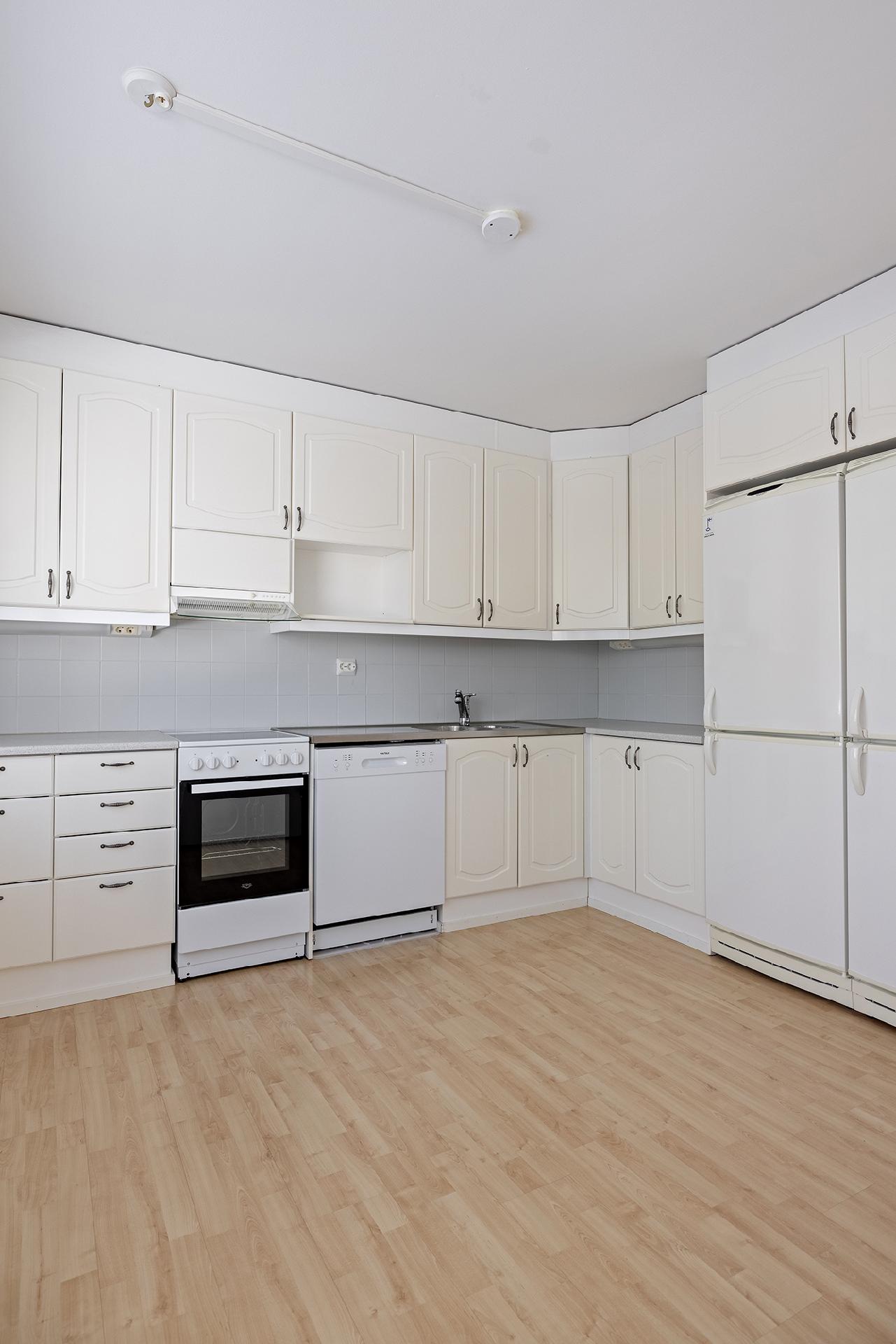 Kirkkotie 4, Utajärvi