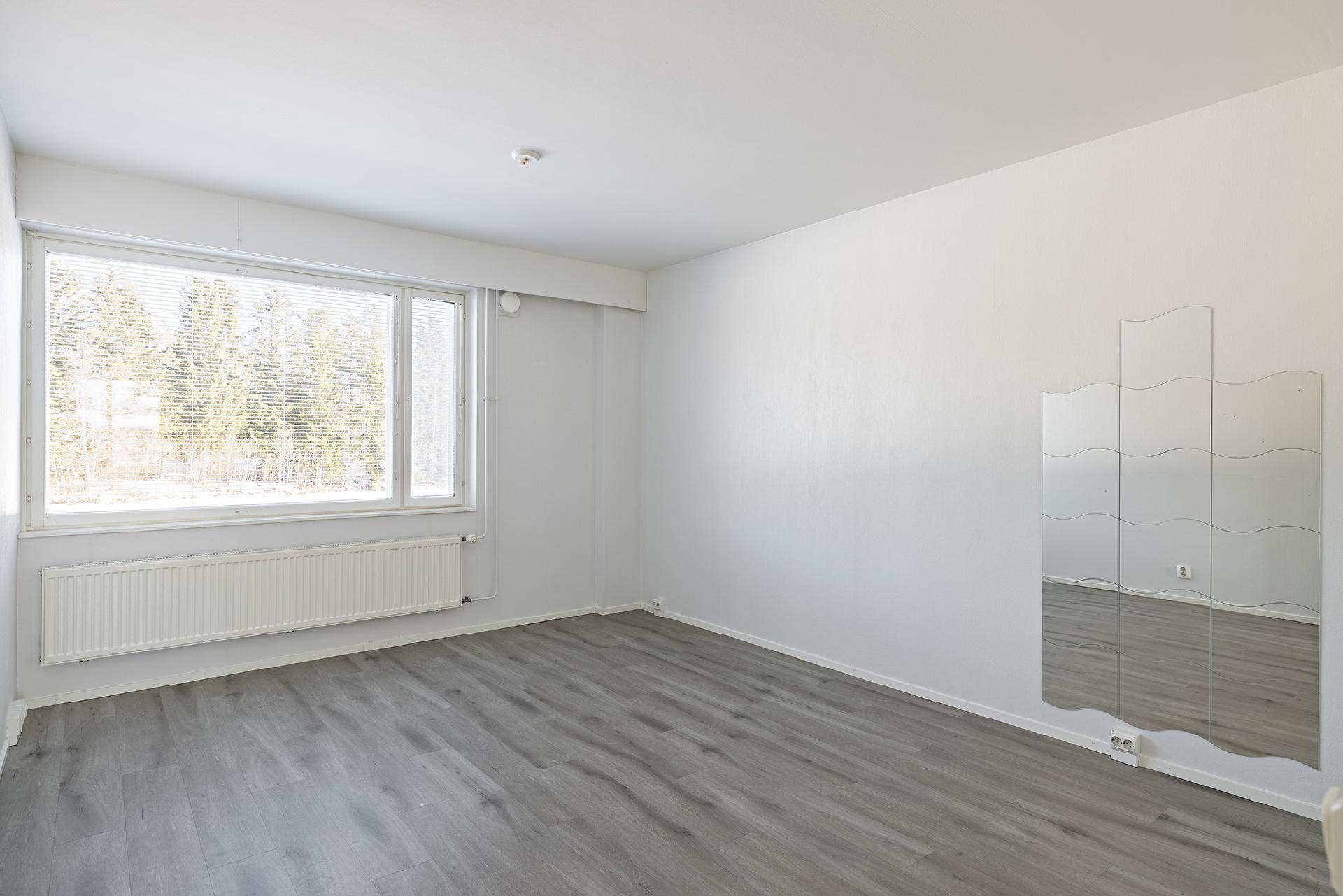 Kirkkotie 4, Utajärvi