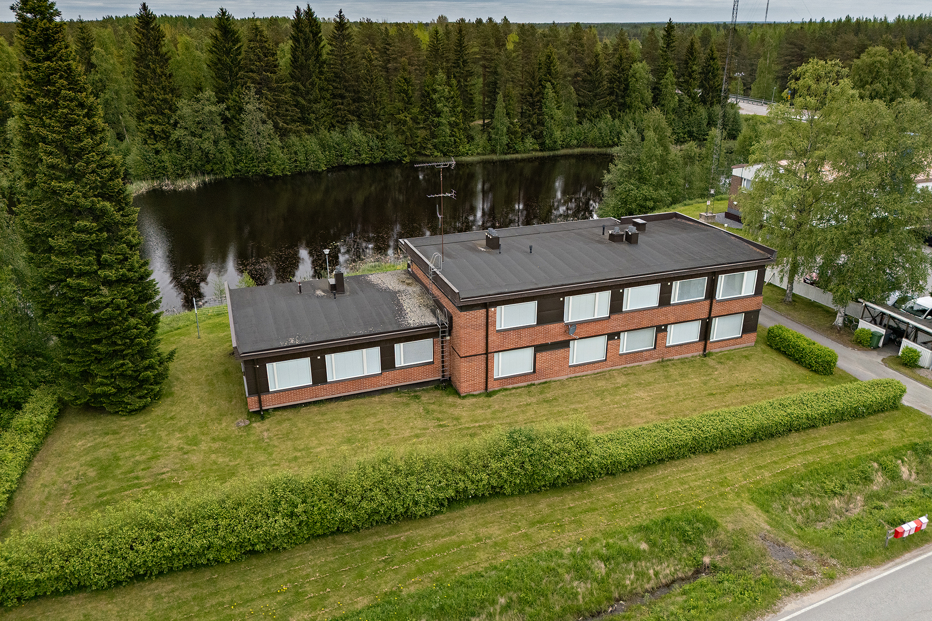 Kirkkotie 4, Utajärvi