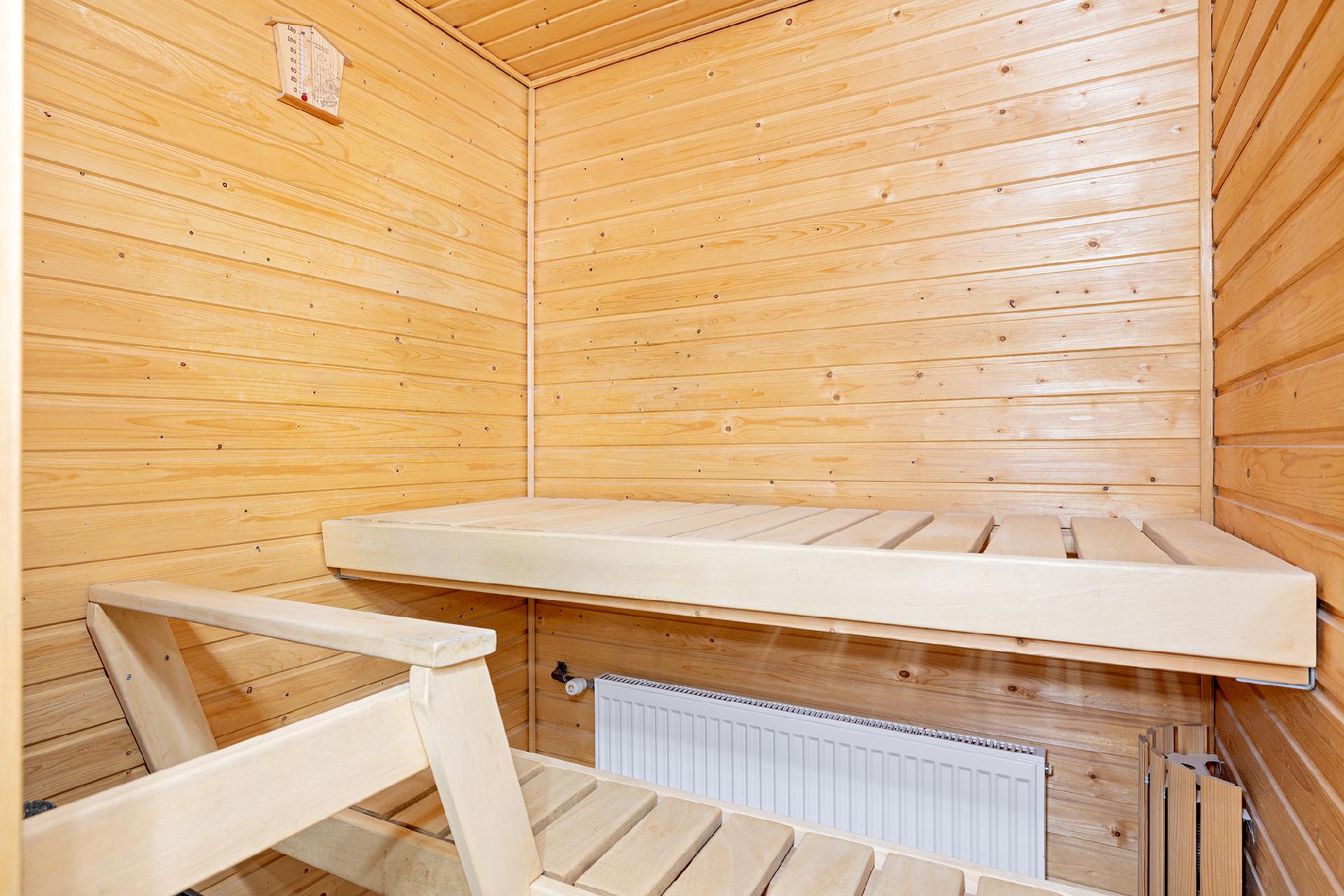 Kirkkotie 4, Utajärvi