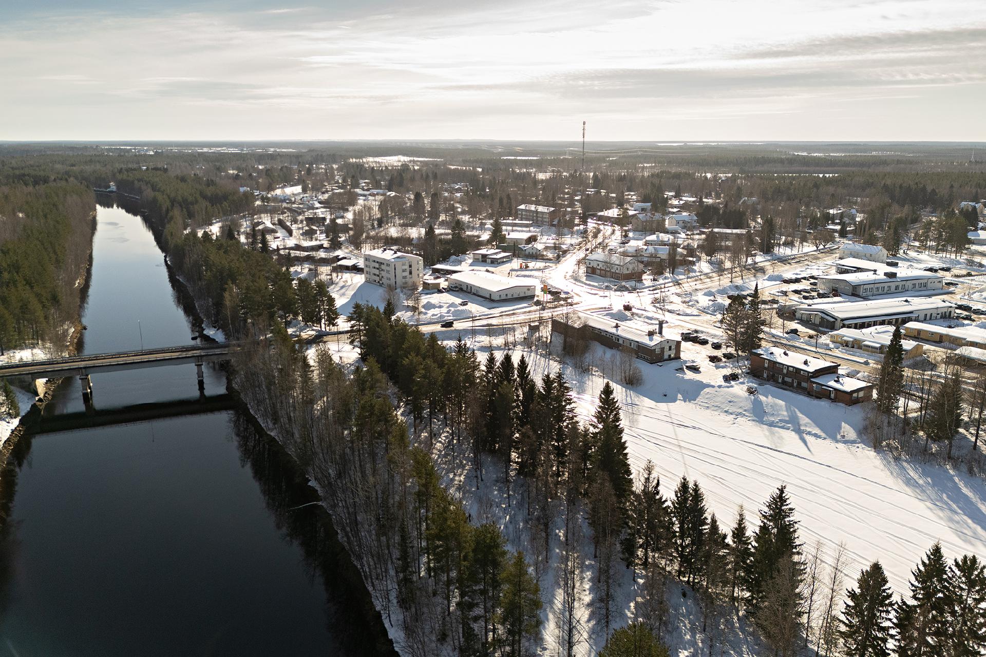 Kirkkotie 4, Utajärvi