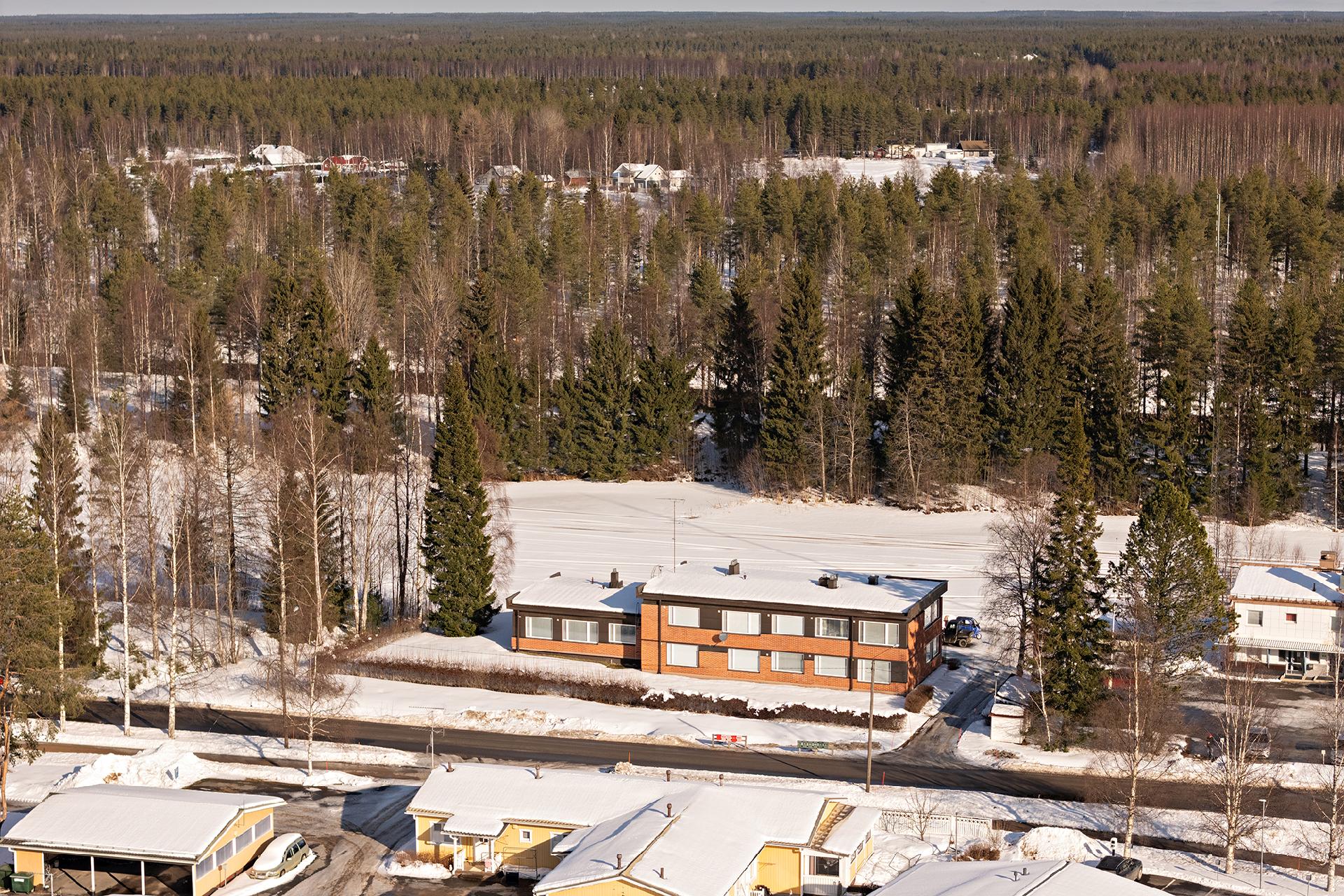 Kirkkotie 4, Utajärvi