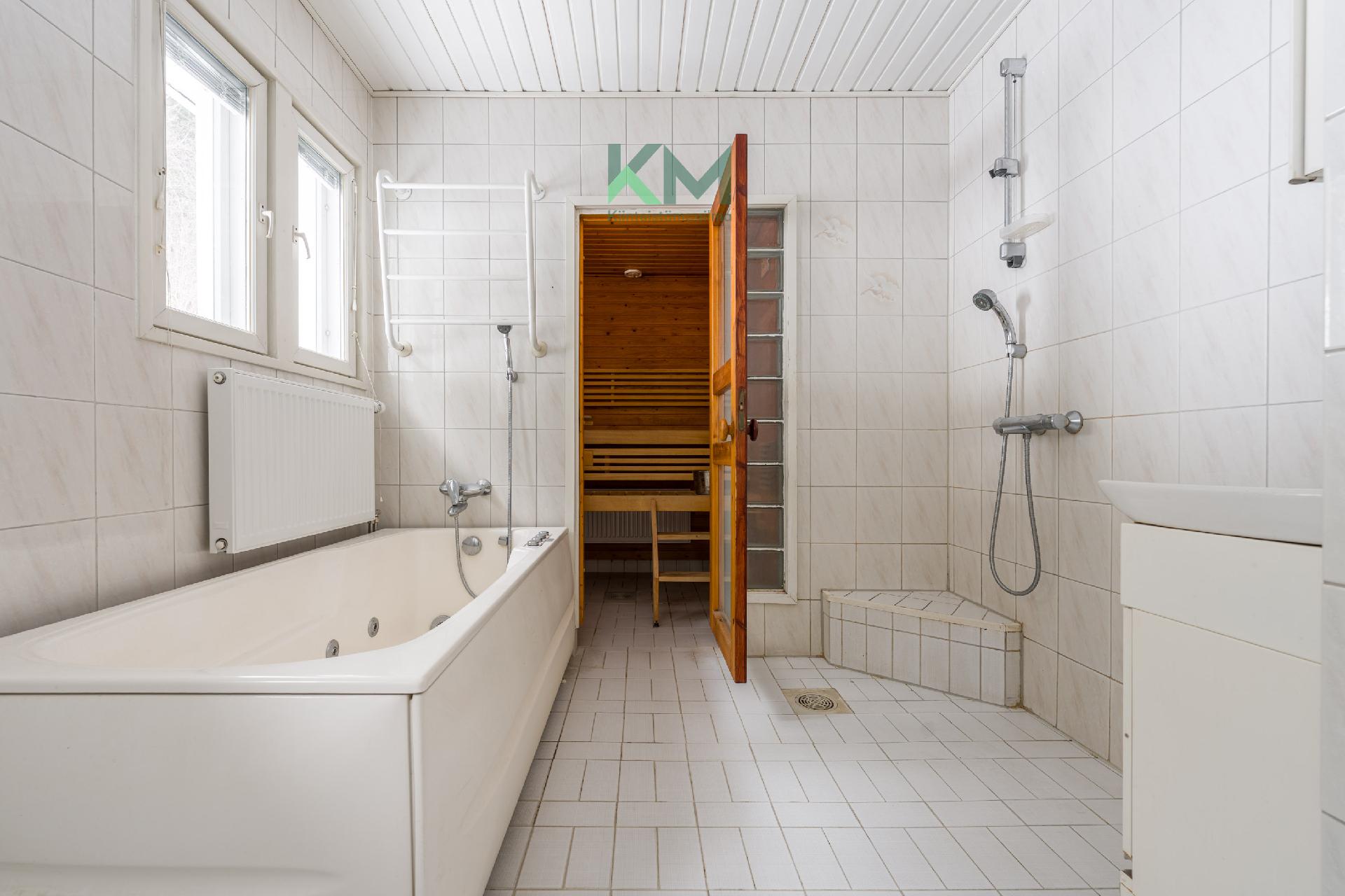 Tiaisenpolku 26, Peipposenrinne, Kuopio