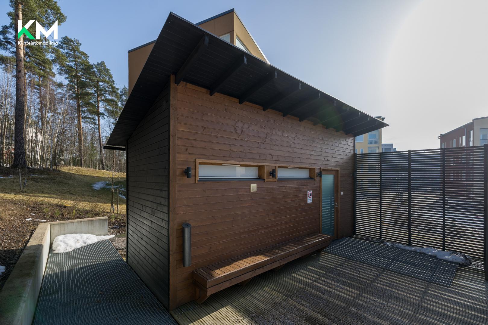 Taloyhtiöllä pihasauna käytössä