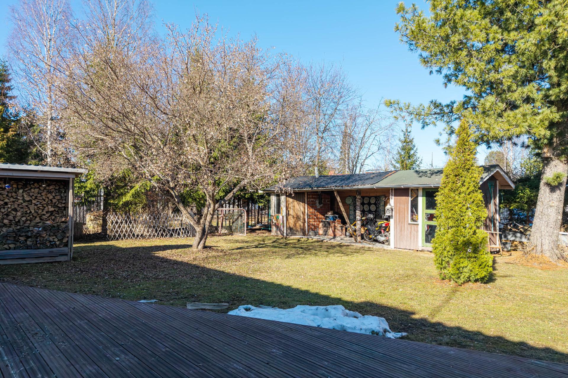 Koulutie 21, Rautalampi