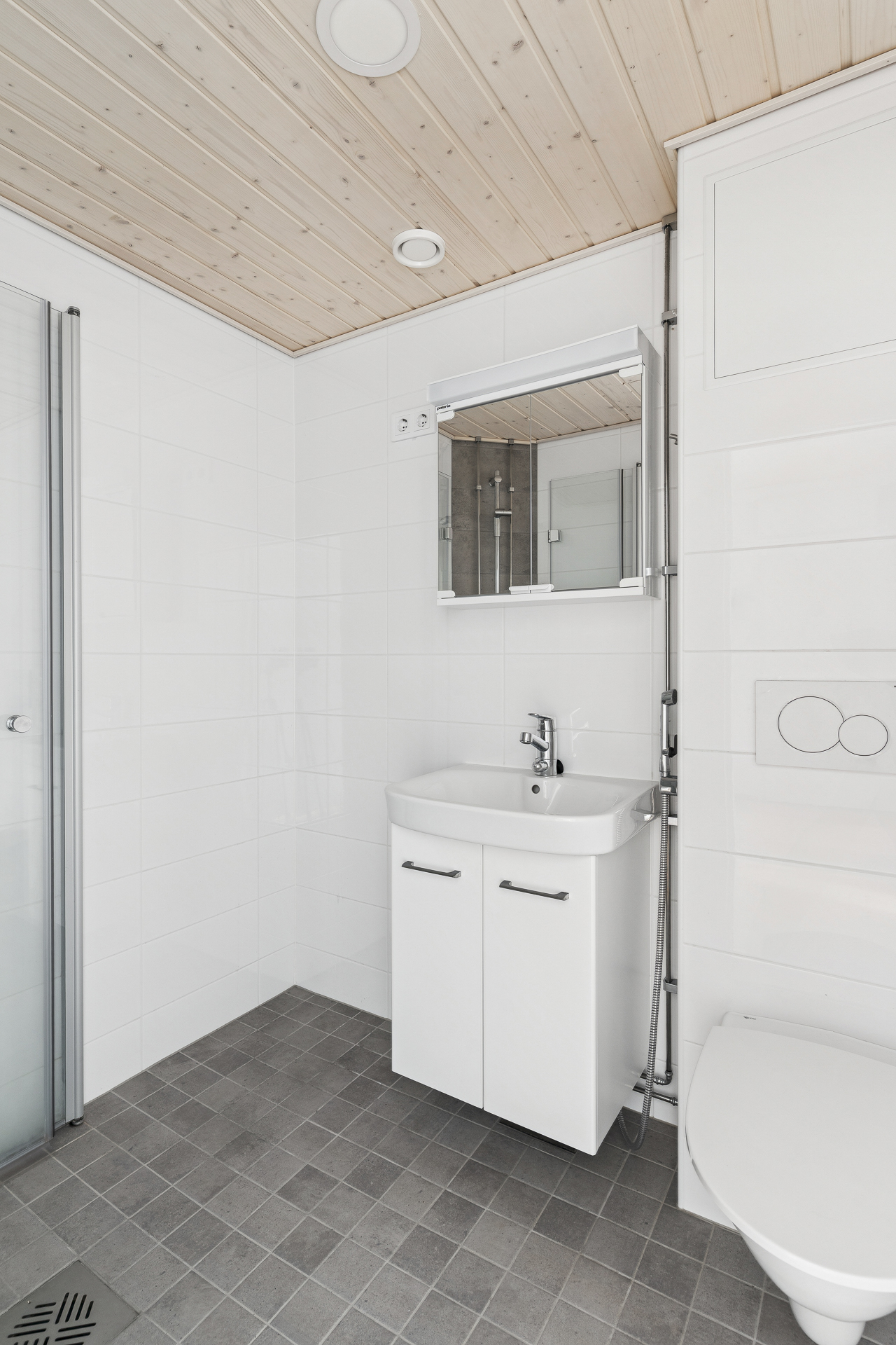 Saniaistie 16, Tapanila, Helsinki