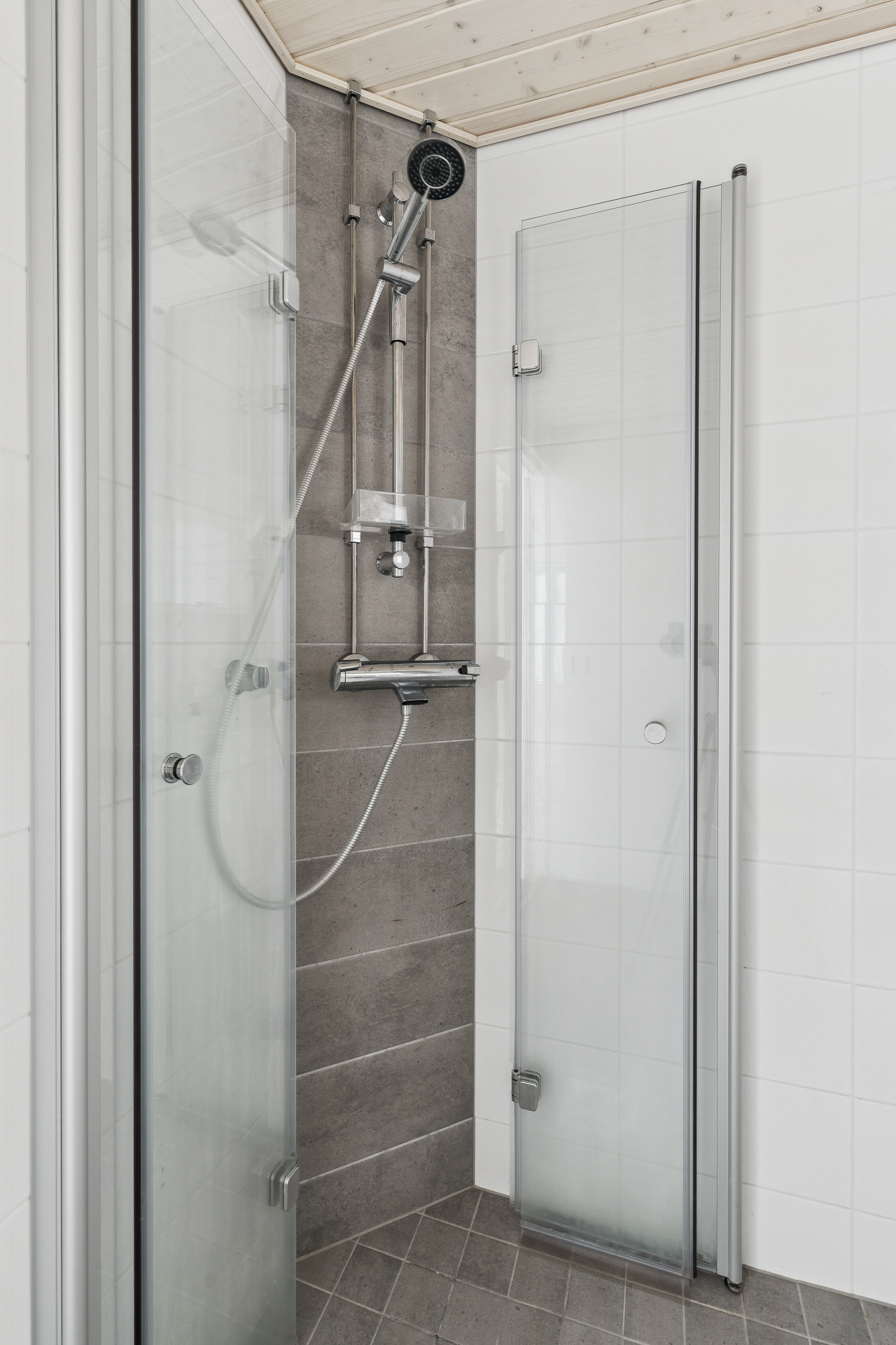 Saniaistie 16, Tapanila, Helsinki