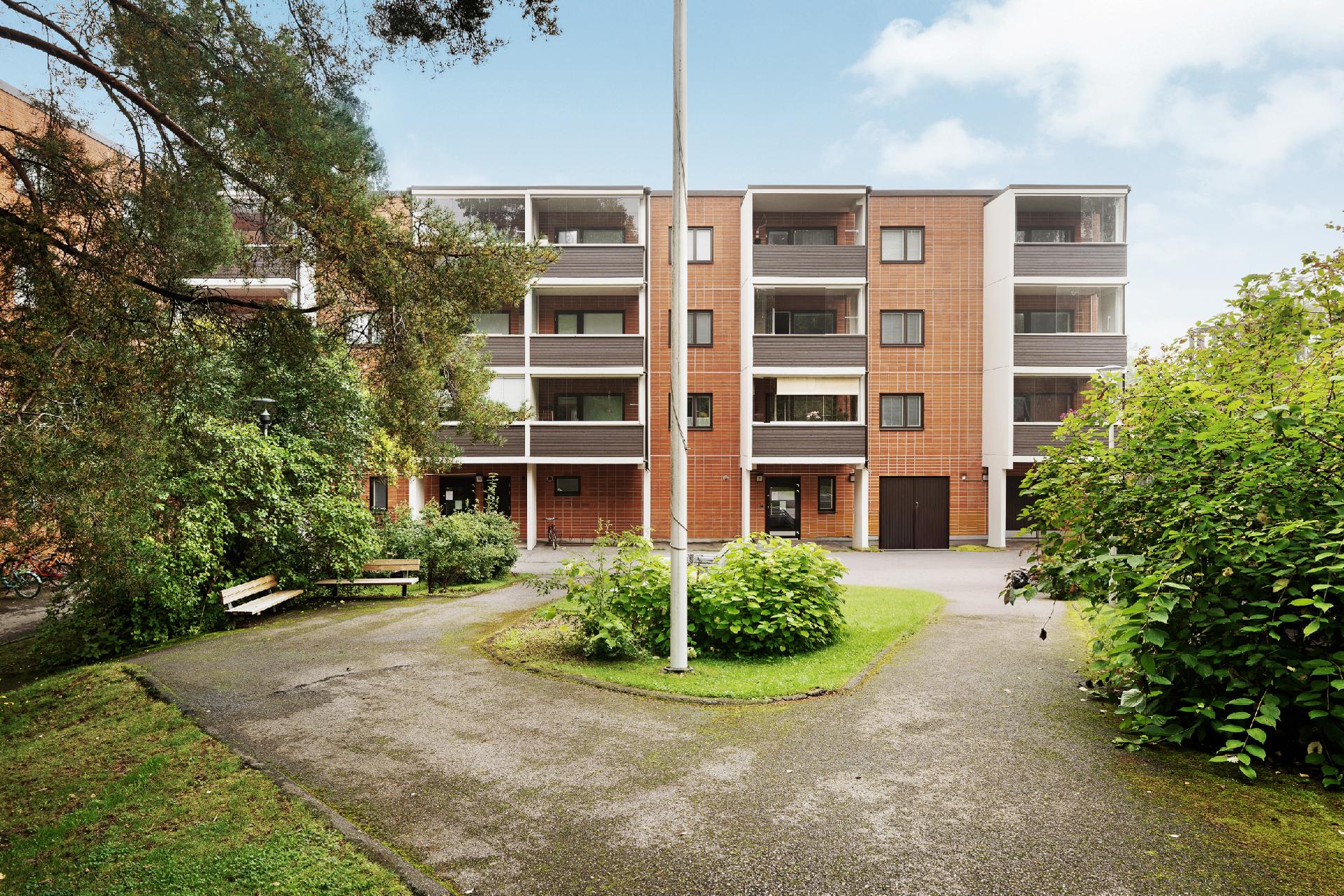 Sisäpihan julkisivu.