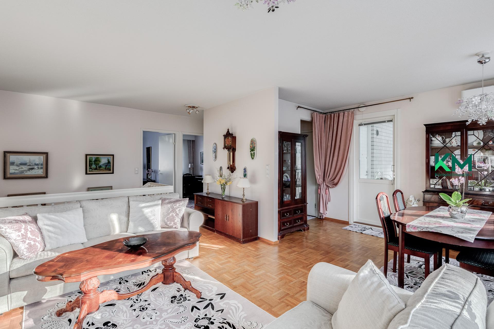 Osuuskunnantie 96, Länsi-Pakila, Helsinki