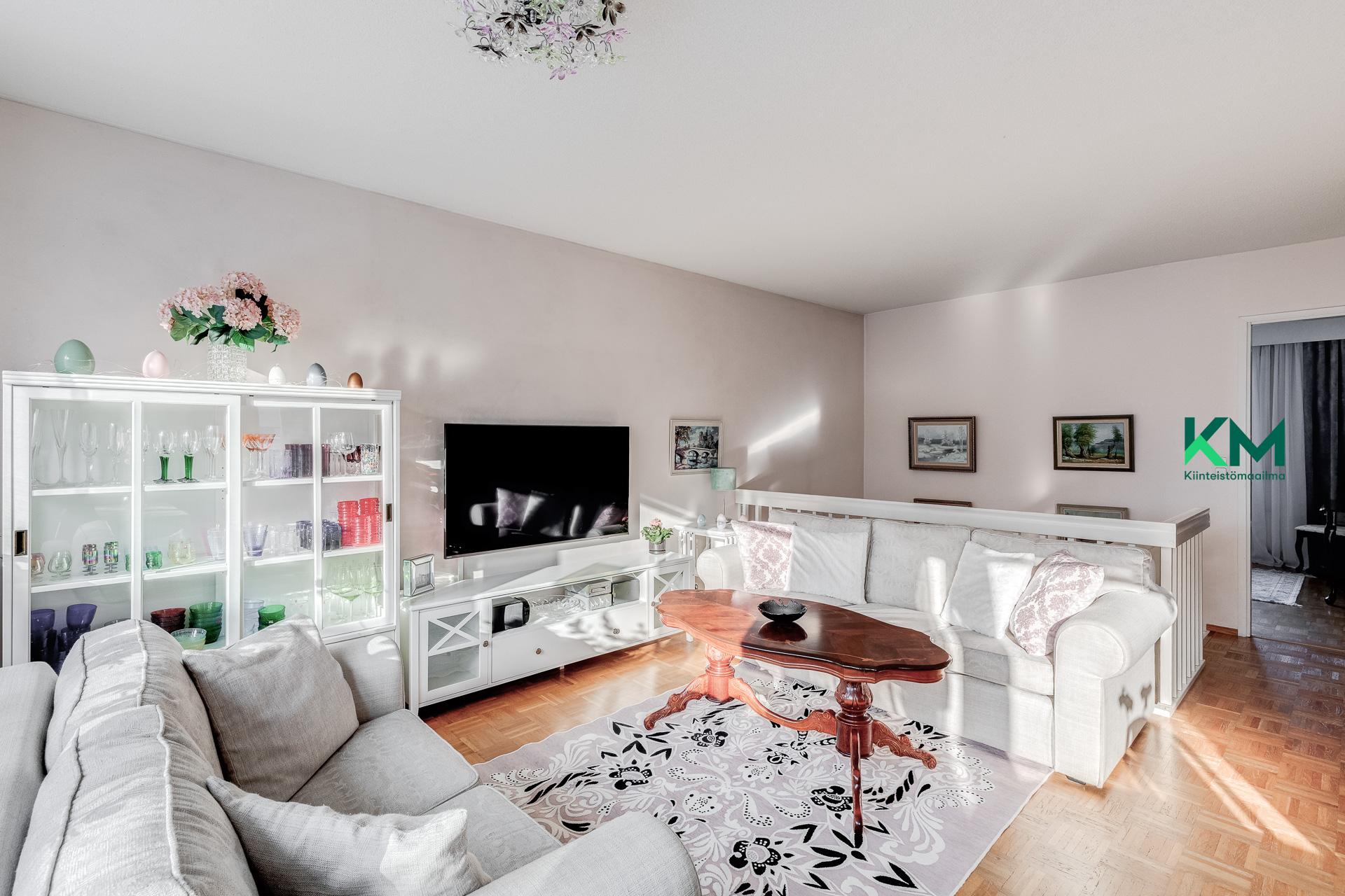 Osuuskunnantie 96, Länsi-Pakila, Helsinki