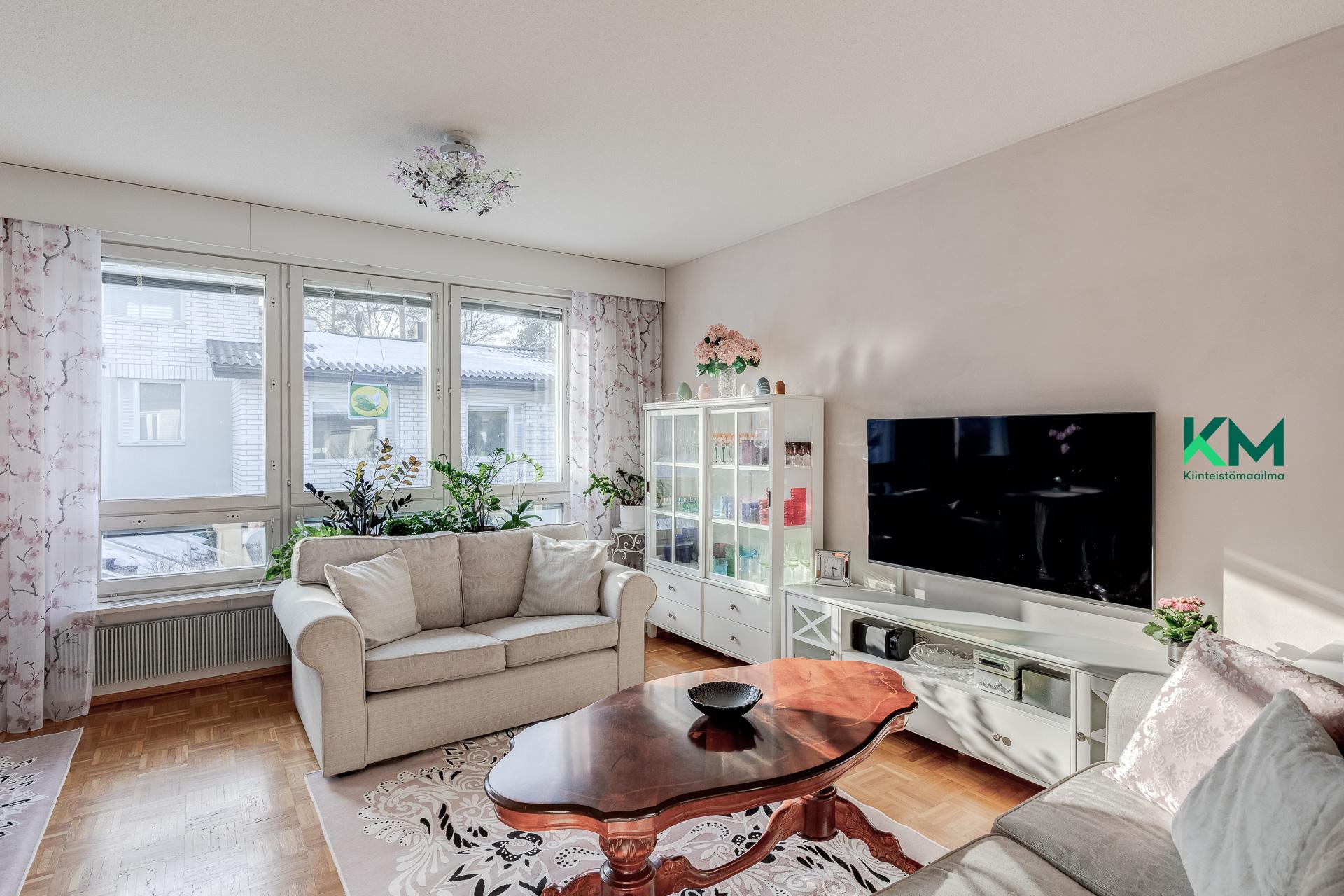 Osuuskunnantie 96, Länsi-Pakila, Helsinki