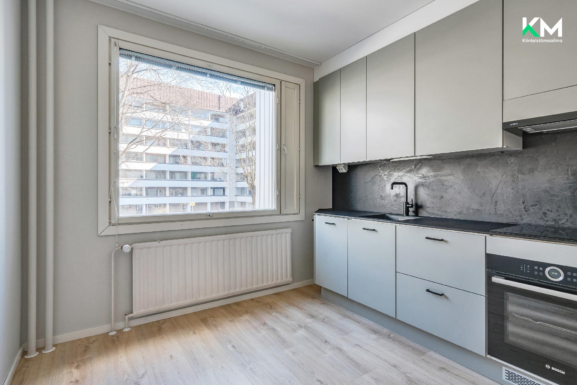 Itäinen Rantakatu 48-50, Martti, Turku