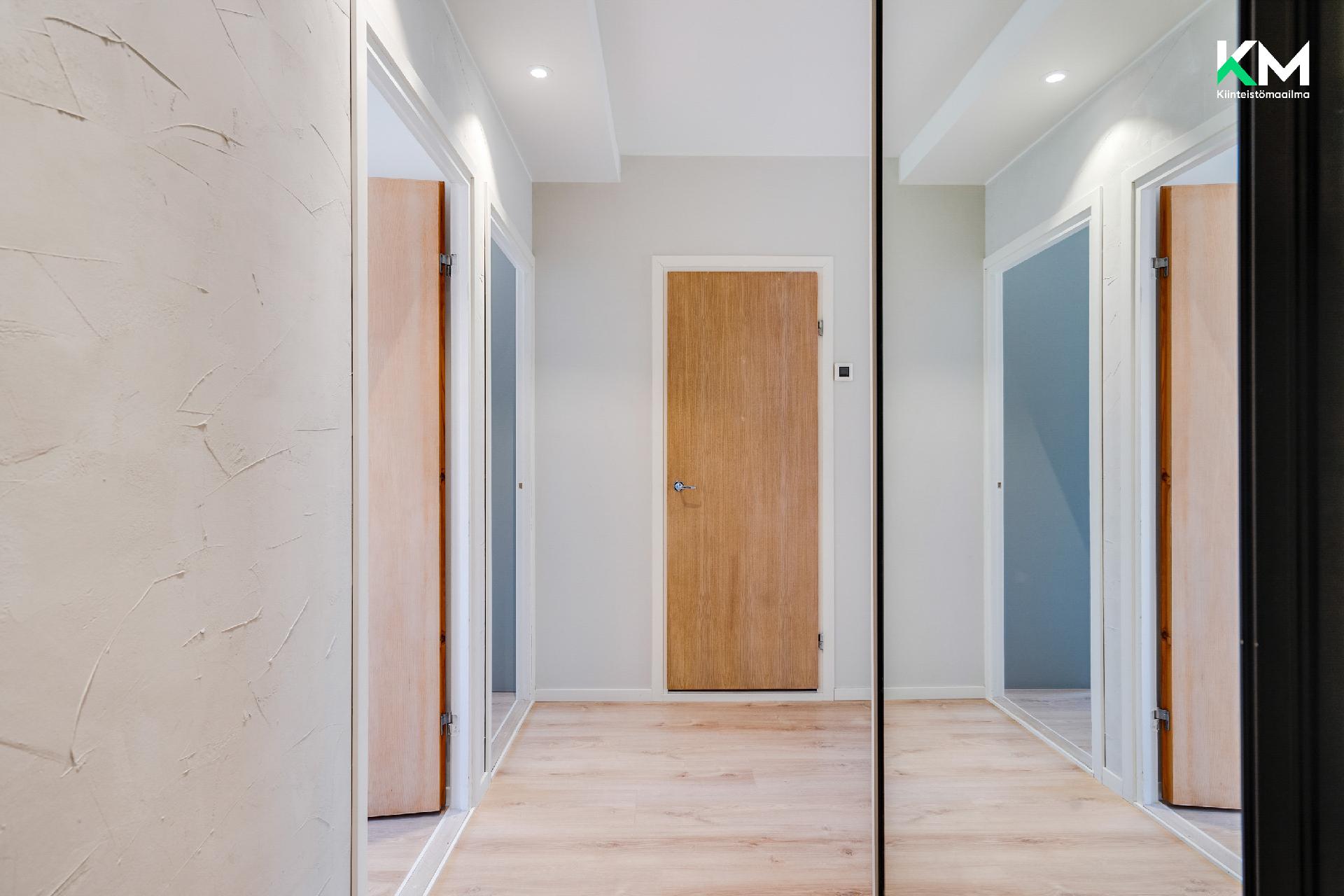 Itäinen Rantakatu 48-50, Martti, Turku